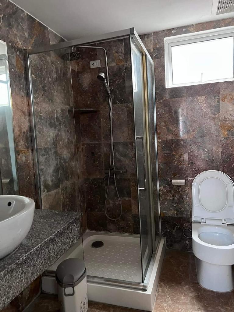 Bán nhà Bùi Thị Xuân - diện tích 120m2 13 tầng - Lô góc 2 mặt thoáng - giá 82 tỷ