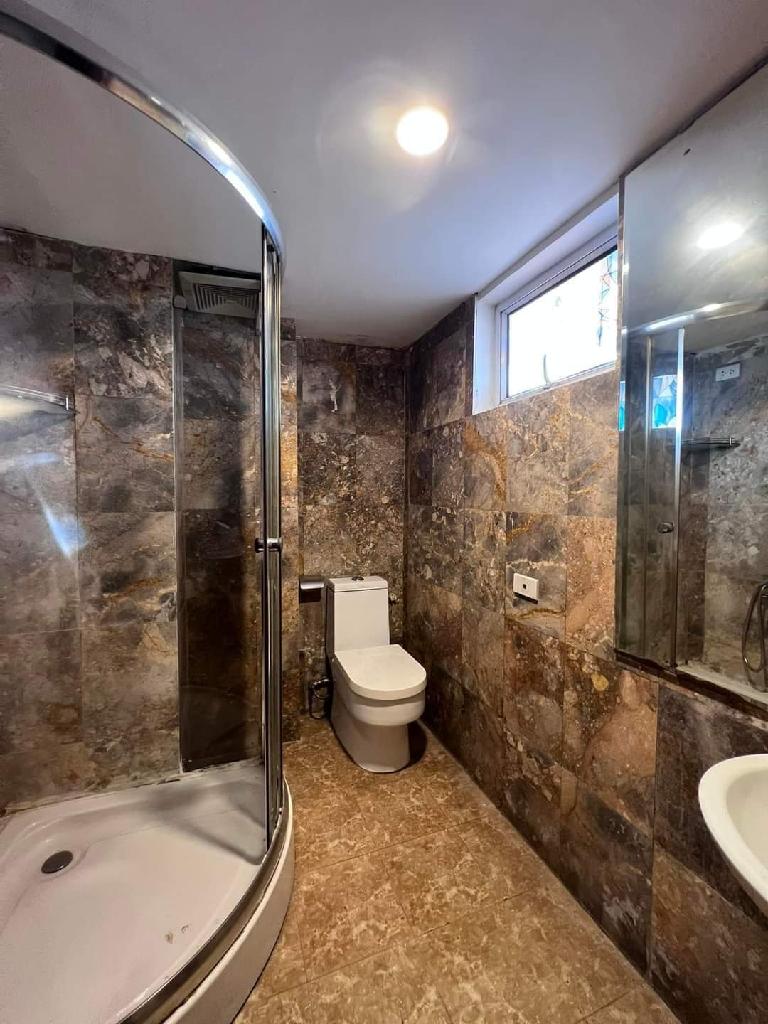 Bán nhà Bùi Thị Xuân - diện tích 120m2 13 tầng - Lô góc 2 mặt thoáng - giá 82 tỷ