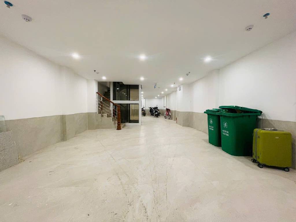 Bán nhà Tôn Thất Tùng - diện tích 90m2 7 tầng - Tòa chung cư mini - giá 28 tỷ