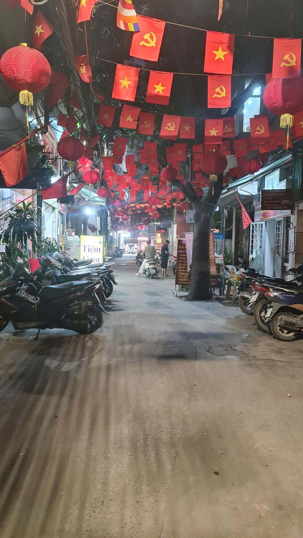 Bán nhà Tôn Thất Tùng - diện tích 90m2 7 tầng - Tòa chung cư mini - giá 28 tỷ