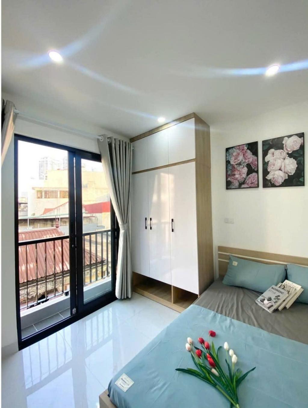 Bán nhà Tôn Thất Tùng - diện tích 90m2 7 tầng - Tòa chung cư mini - giá 28 tỷ