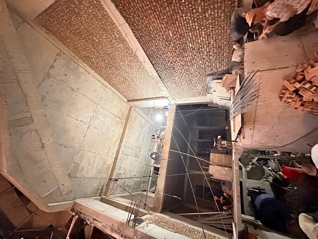 Bán nhà Ngõ Văn Chương - diện tích 160m2 10 tầng - Thoáng trước, sau - giá 103 tỷ