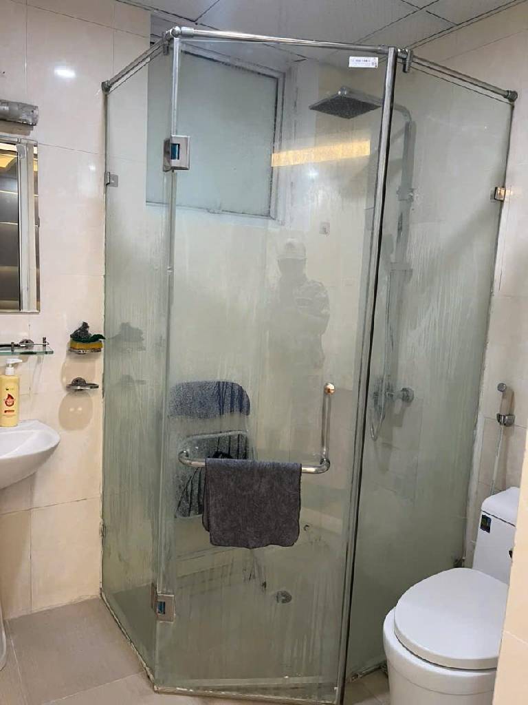 Bán nhà MẶT PHỐ - diện tích 115m2 24 tầng - Ô TÔ DỪNG ĐỖ - giá 5,9 tỷ