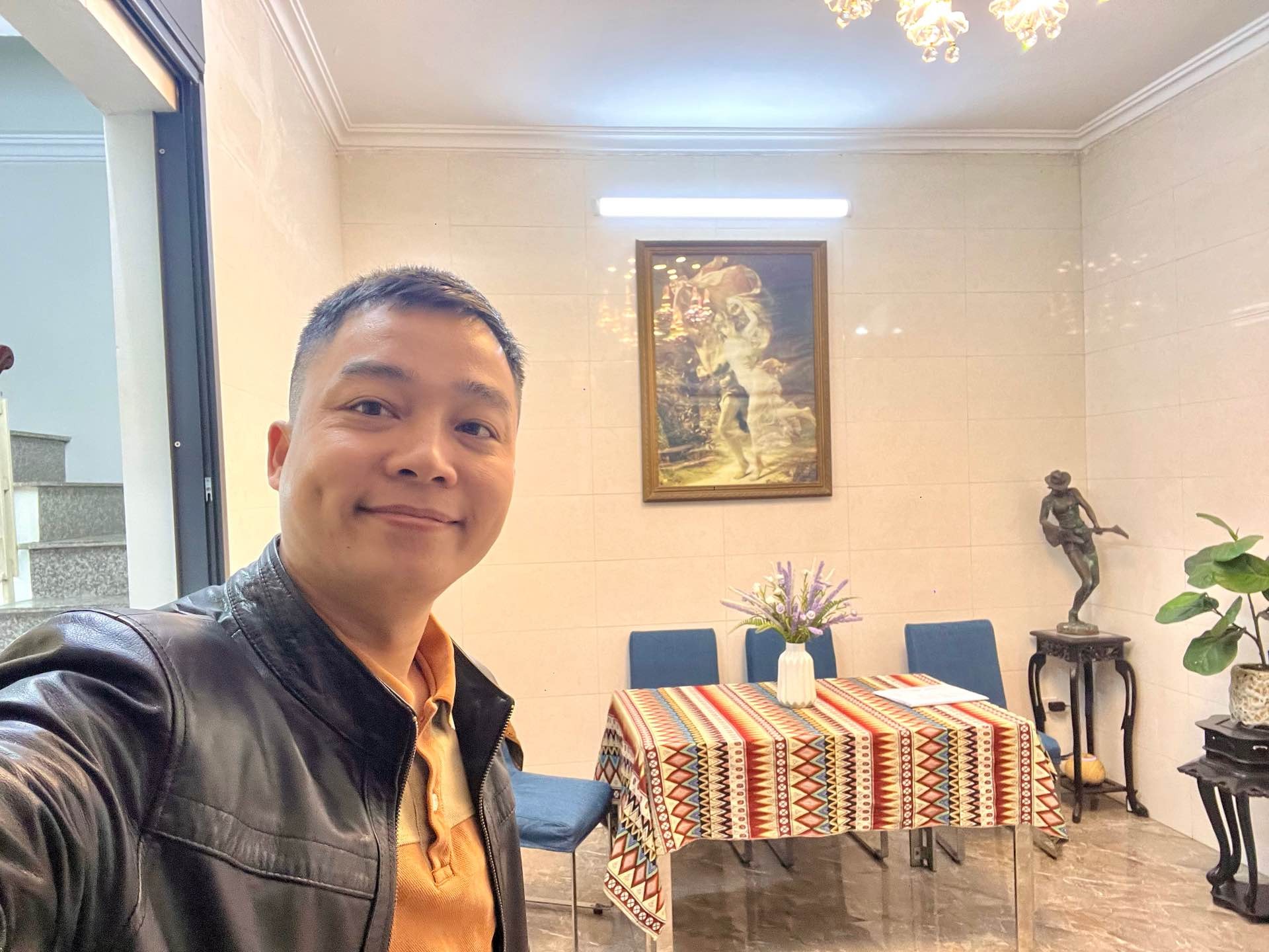 Bán nhà Hàng Chuối - diện tích 48m2 4 tầng - Lô góc 2 mặt thoáng - giá 18,5 tỷ