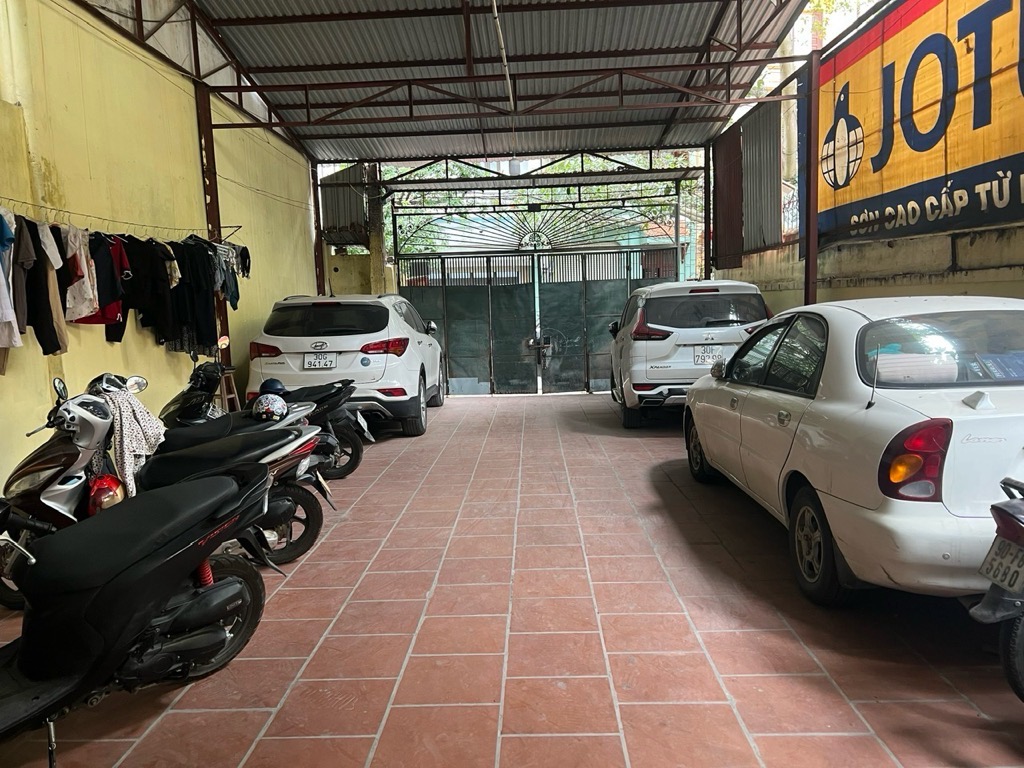 Bán nhà Kim Ngưu - diện tích 165m2 2 tầng - Ô TÔ TRÁNH - giá 25 tỷ