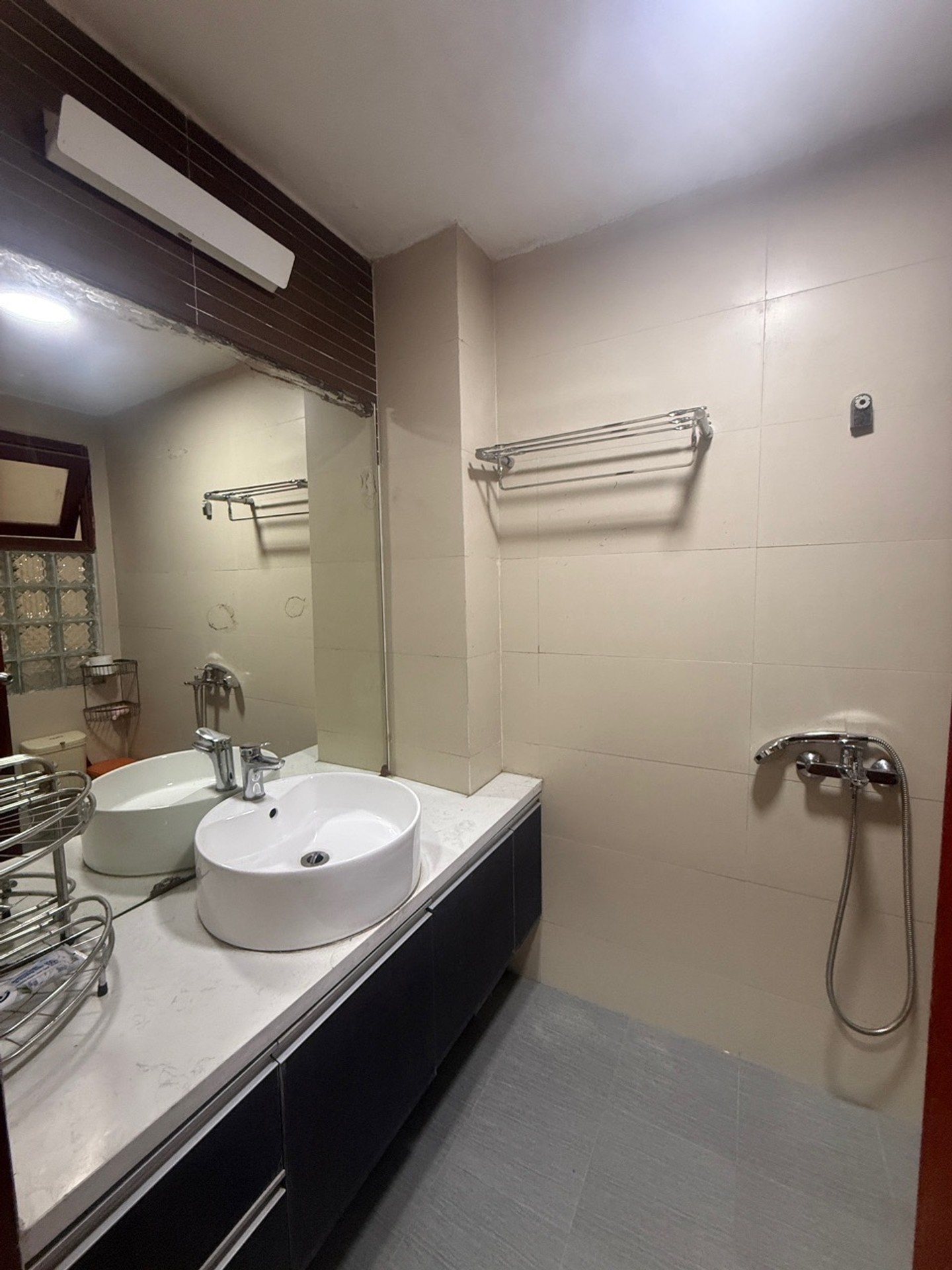 Bán nhà Hoàng Liệt - diện tích 46m2 5 tầng - Ô tô tránh - giá 10,8 tỷ