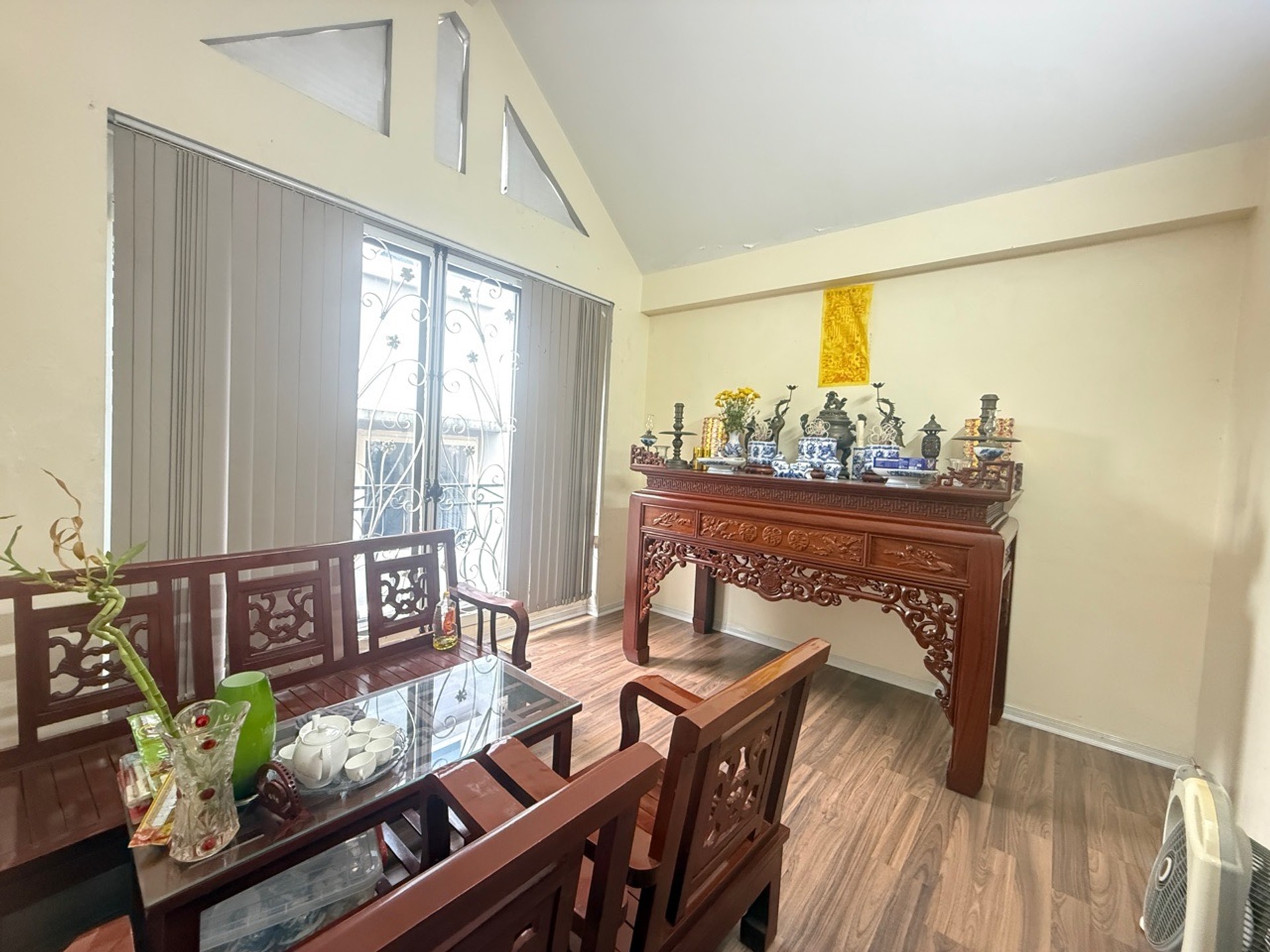 Bán nhà Hoàng Liệt - diện tích 46m2 5 tầng - Ô tô tránh - giá 10,8 tỷ