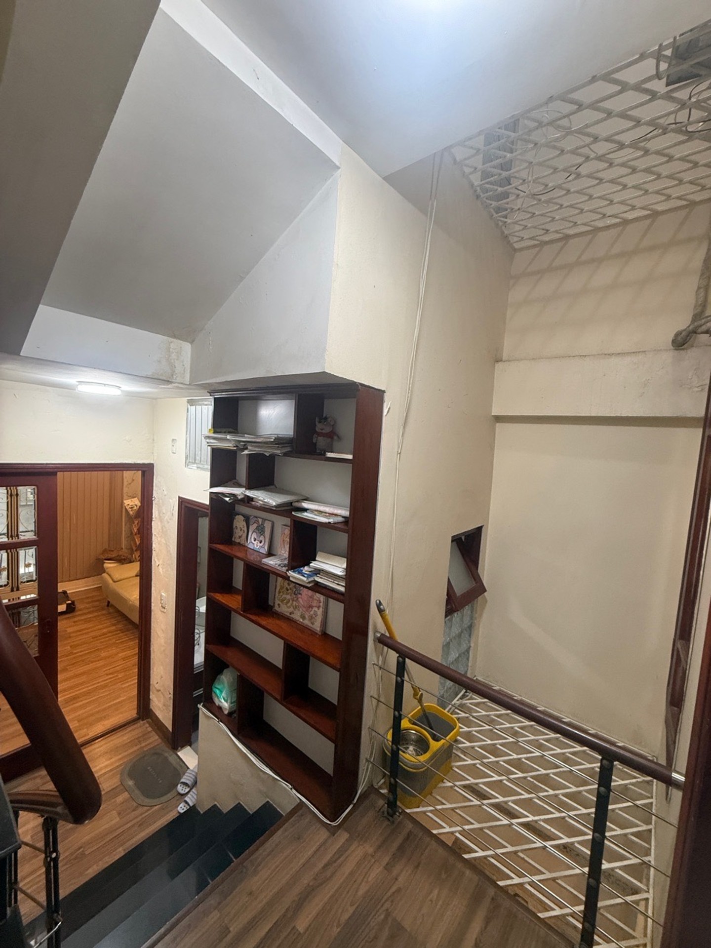 Bán nhà Hoàng Liệt - diện tích 46m2 5 tầng - Ô tô tránh - giá 10,8 tỷ