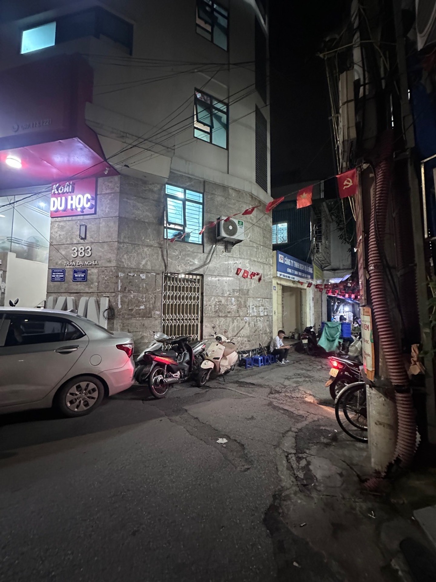 Bán nhà Trần Đại Nghĩa - diện tích 53m2 1 tầng - ô tô đỗ cửa - giá 15,9 tỷ