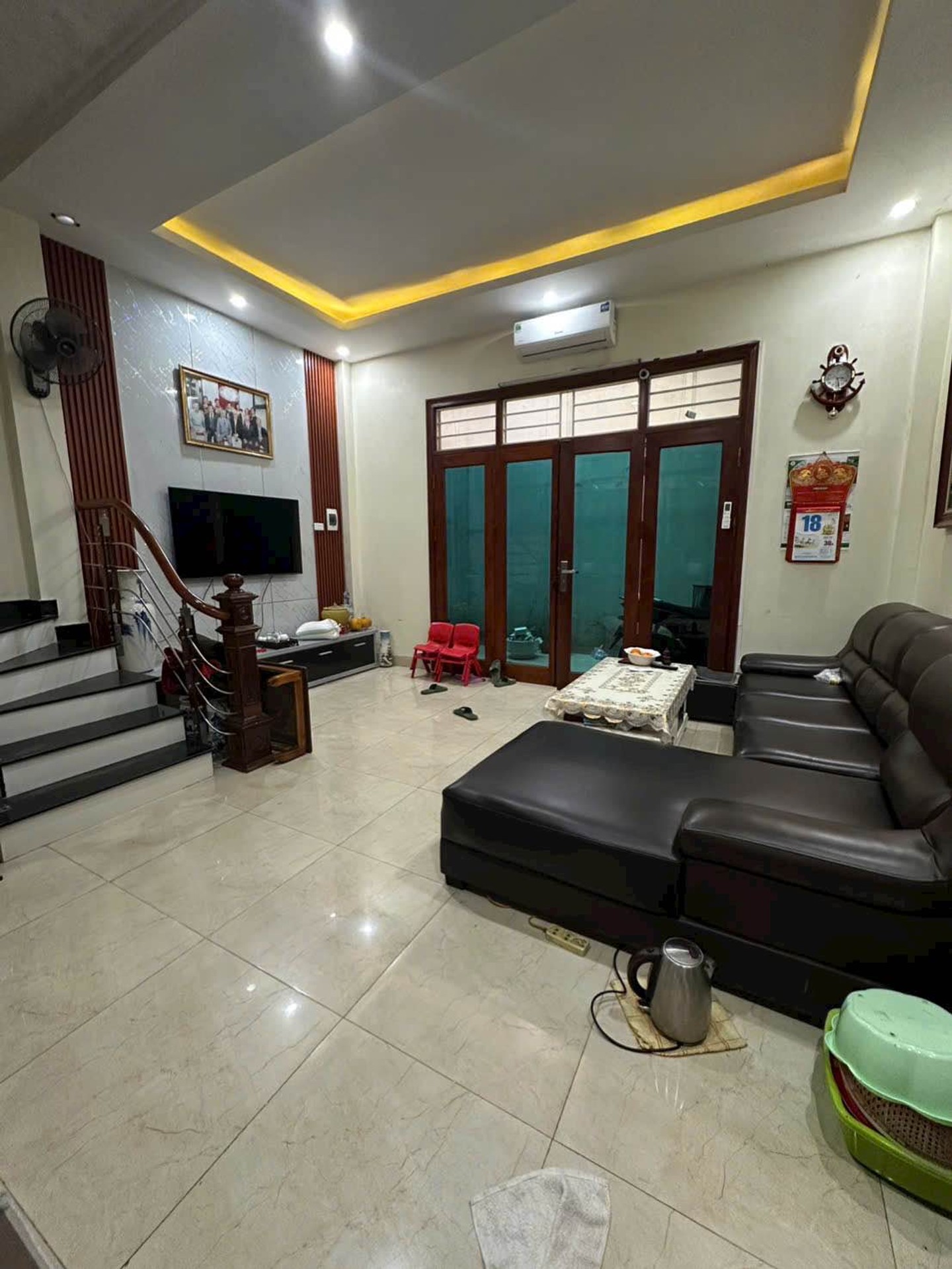 Bán nhà Đại Từ - diện tích 37m2 5 tầng - Nhà đẹp, gần hồ Linh Đàm - giá 8,5 tỷ