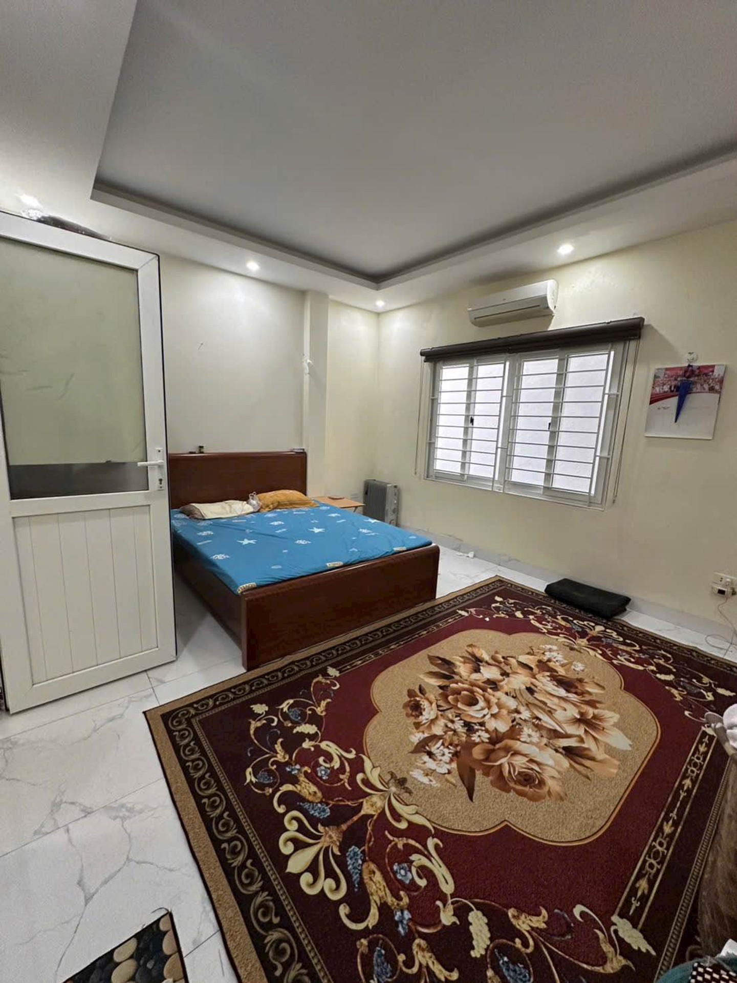 Bán nhà Đại Từ - diện tích 37m2 5 tầng - Nhà đẹp, gần hồ Linh Đàm - giá 8,5 tỷ