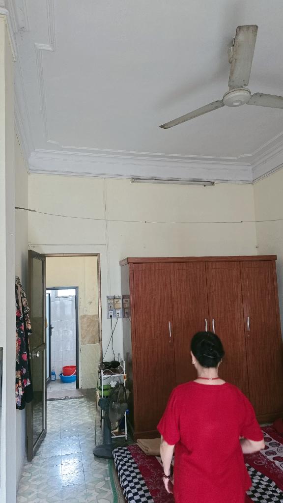 Bán nhà Kim Giang - diện tích 37m2 3 tầng - Ô TÔ TRÁNH - giá 10,3 tỷ