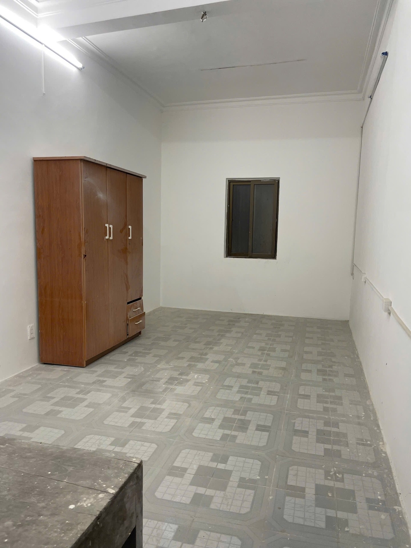 Bán nhà Giải Phóng - diện tích 94m2 5 tầng - Lô góc 2 mặt thoáng - giá 26,5 tỷ