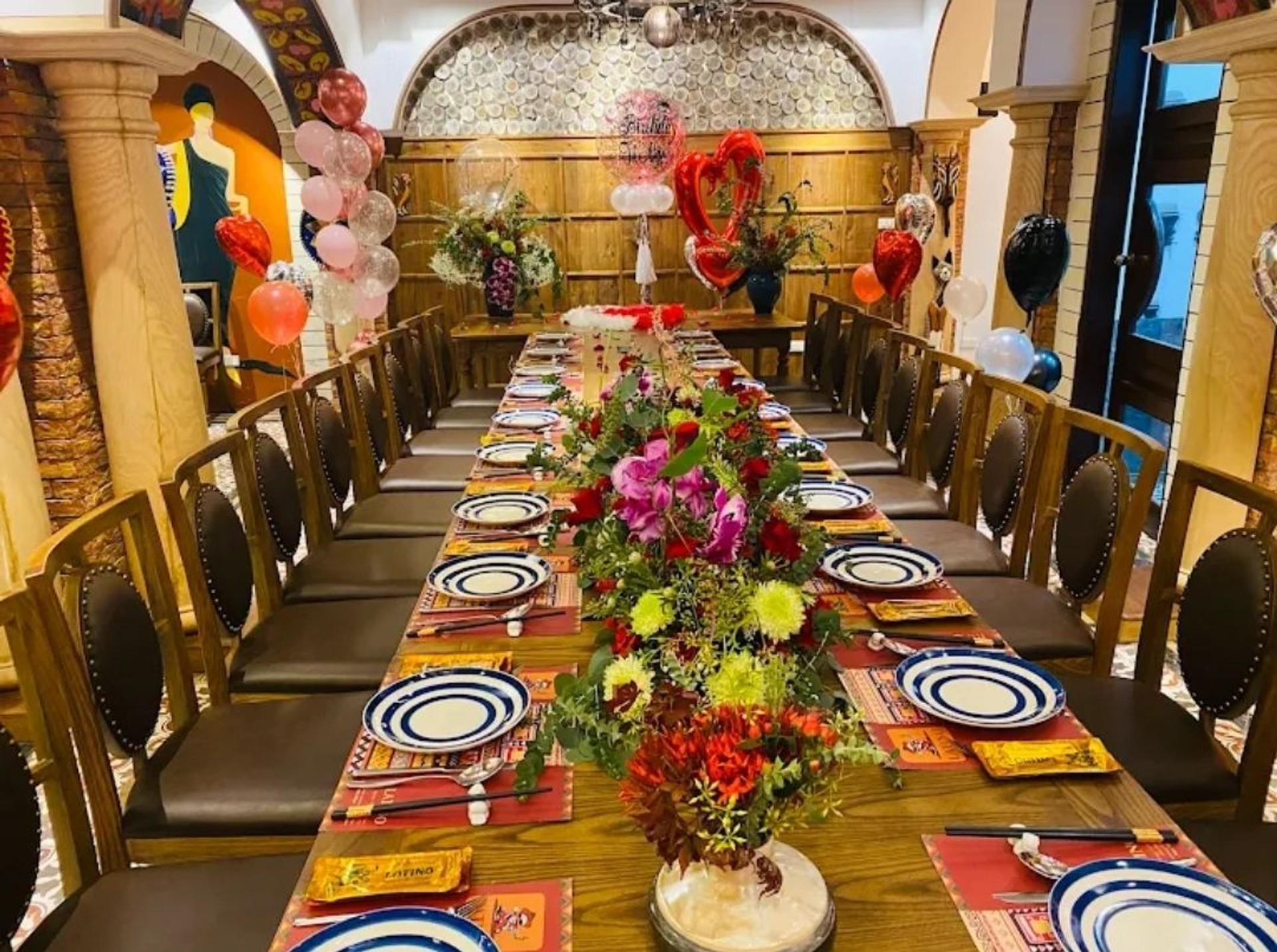 Bán nhà Núi Trúc - diện tích 209m2 5 tầng - Ô tô vòng quanh - giá 104 tỷ