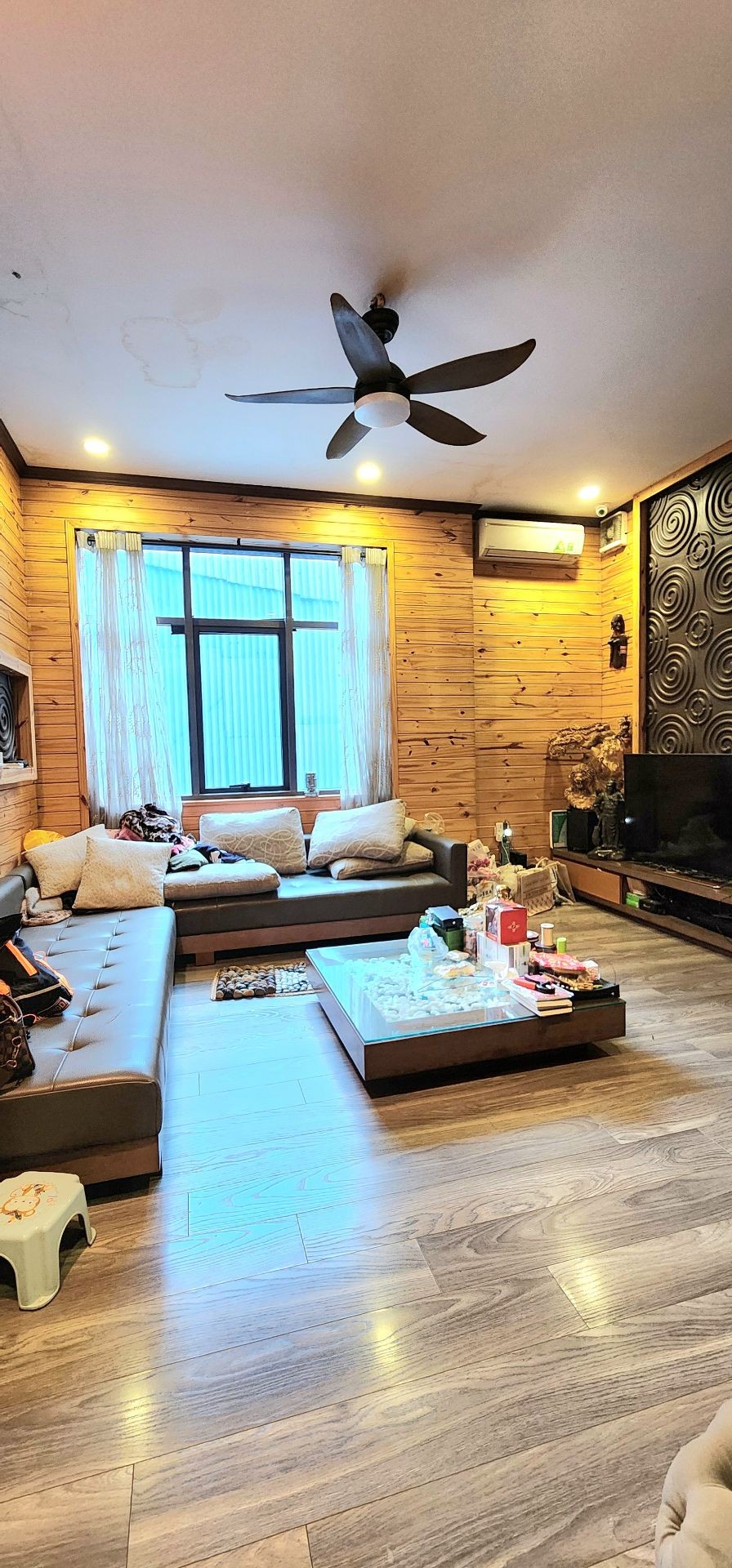 Bán nhà Núi Trúc - diện tích 209m2 5 tầng - Ô tô vòng quanh - giá 104 tỷ