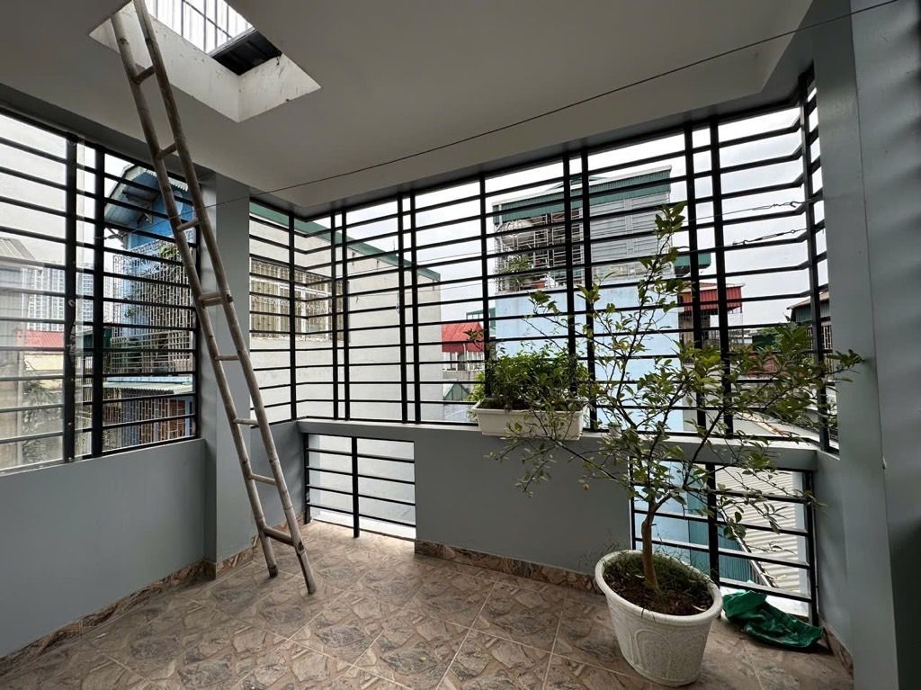 Bán nhà Chùa Quỳnh - diện tích 34m2 5 tầng - Lô góc thoáng sáng - giá 11,3 tỷ
