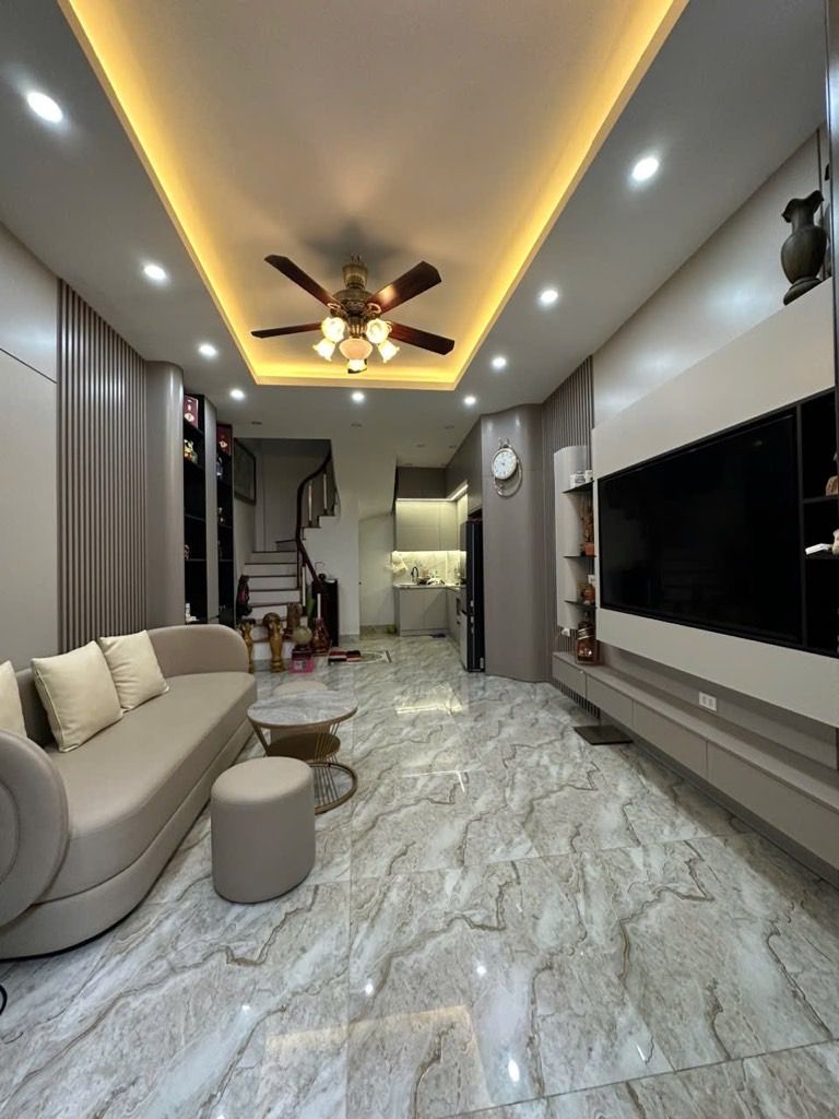 Bán nhà Chùa Quỳnh - diện tích 34m2 5 tầng - Lô góc thoáng sáng - giá 11,3 tỷ