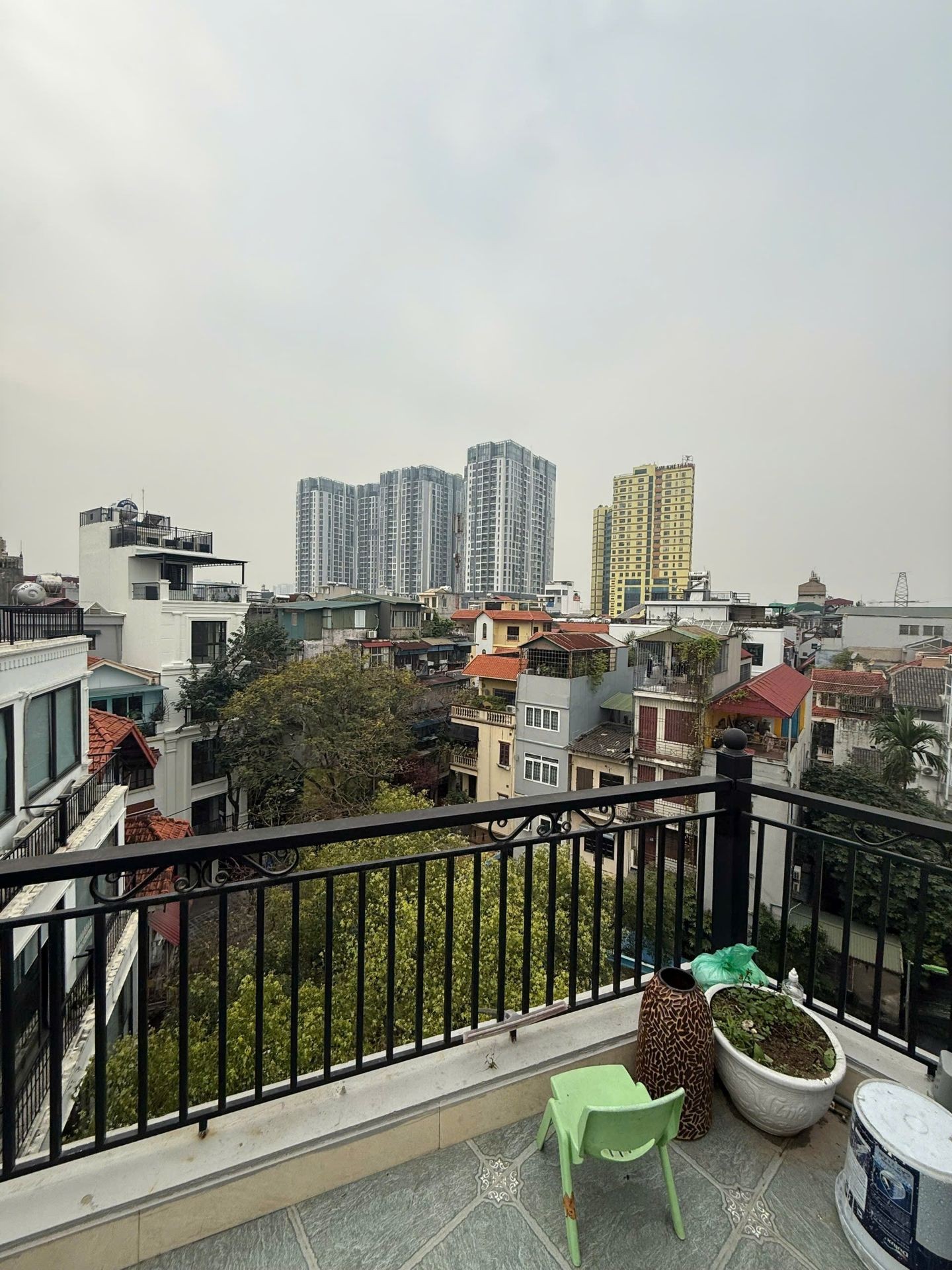 Bán nhà Đầm Trấu - diện tích 188m2 6 tầng - Phân lô ô tô tránh - giá 96,5 tỷ