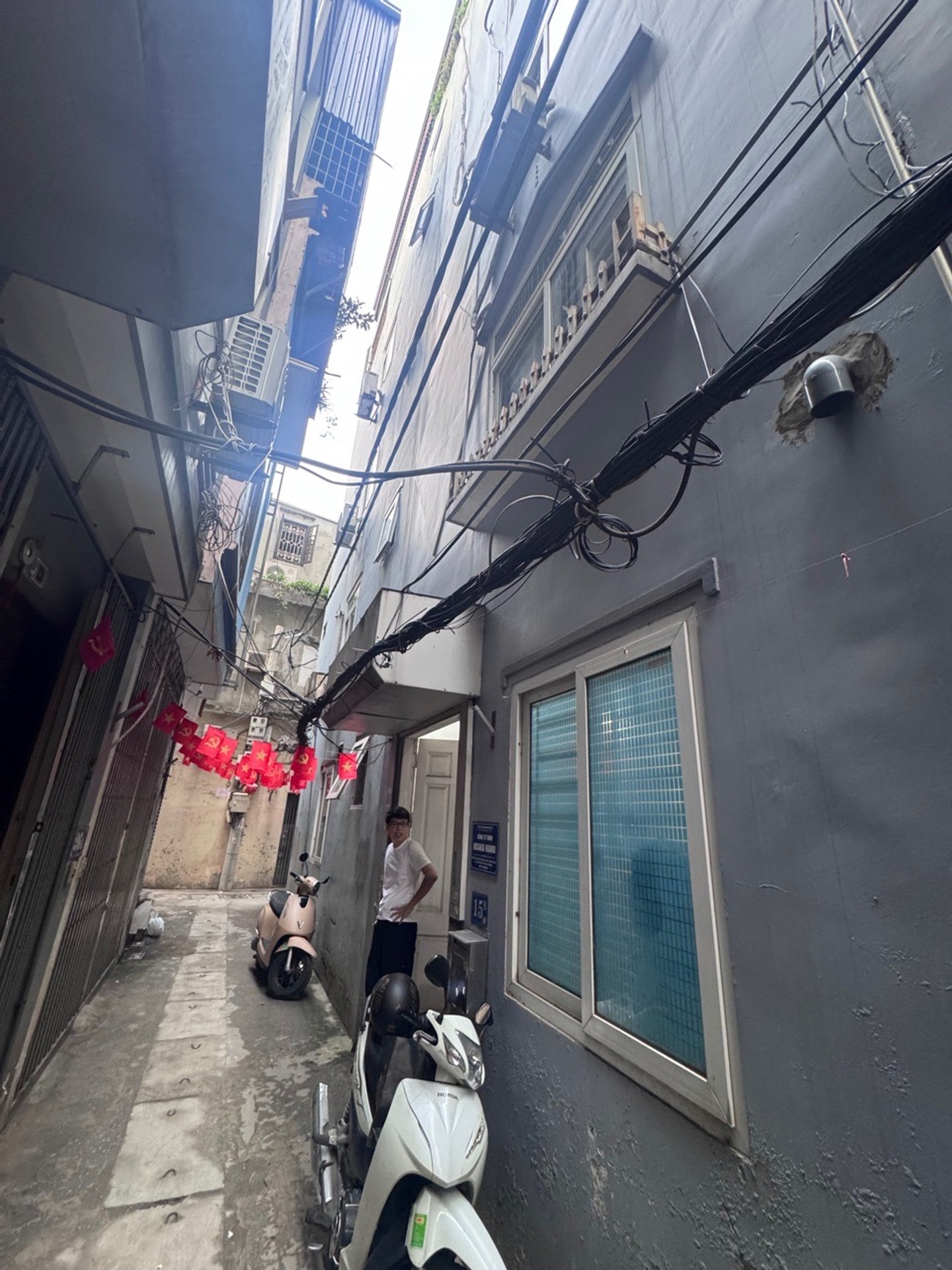 Bán nhà Chính Kinh - diện tích 38m2 5 tầng - Ngõ trước nhà rộng, thoáng - giá 10,8 tỷ