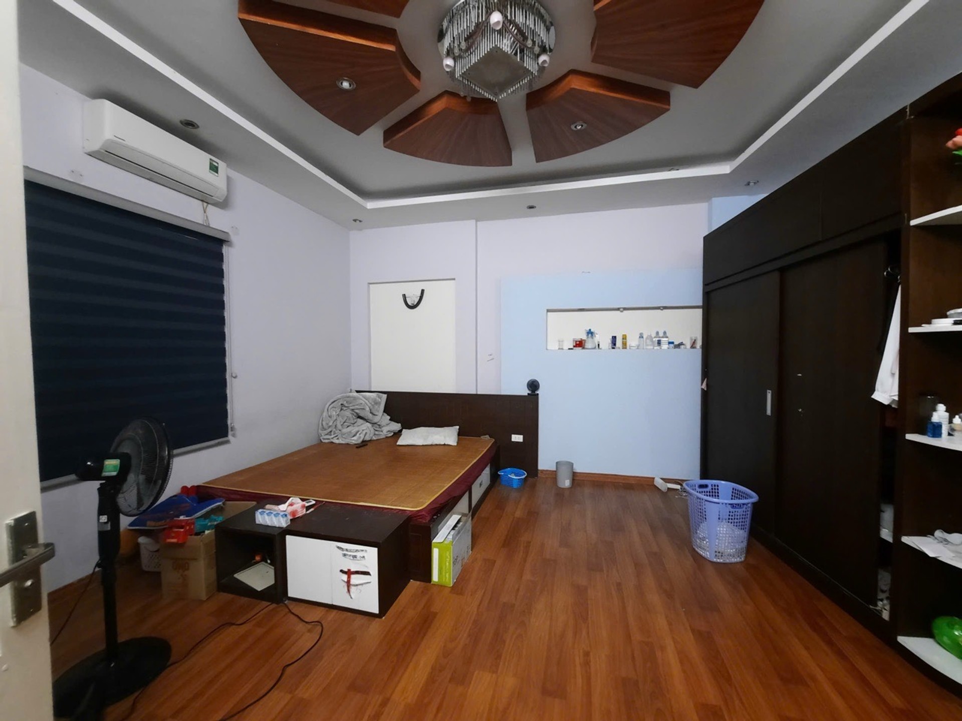 Bán nhà Chính Kinh - diện tích 38m2 5 tầng - Ngõ trước nhà rộng, thoáng - giá 10,8 tỷ