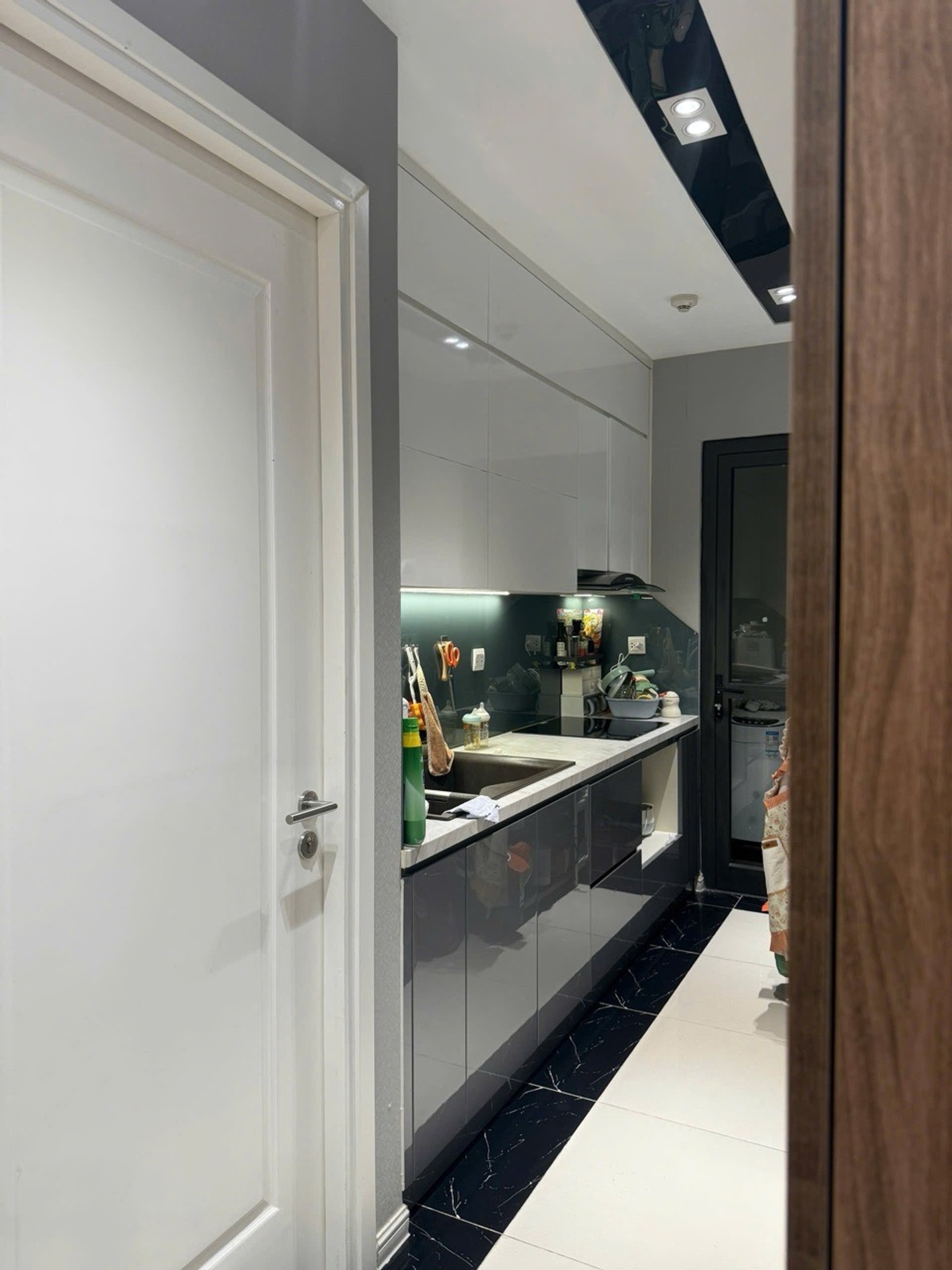 Bán nhà Minh Khai - diện tích 75m2 1 tầng - Căn hộ cao cấp - giá 7,95 tỷ