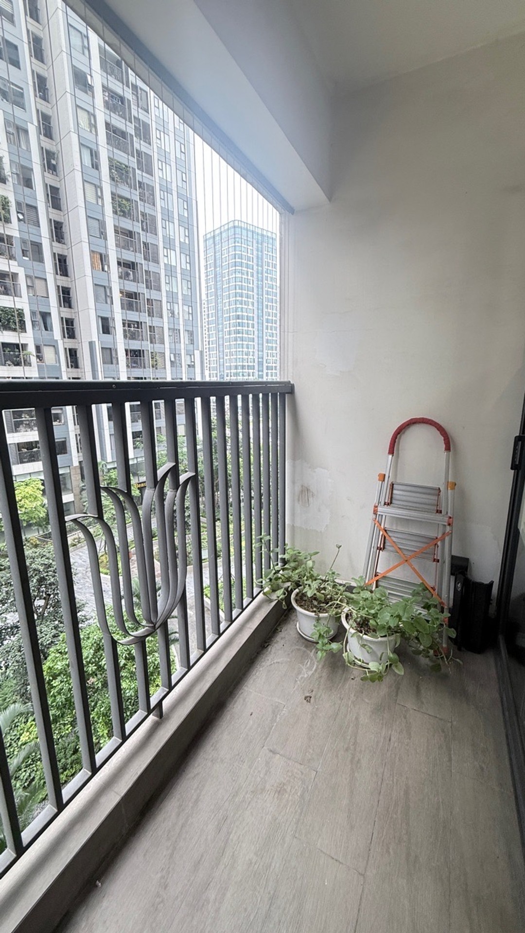 Bán nhà Minh Khai - diện tích 75m2 1 tầng - Căn hộ cao cấp - giá 7,95 tỷ