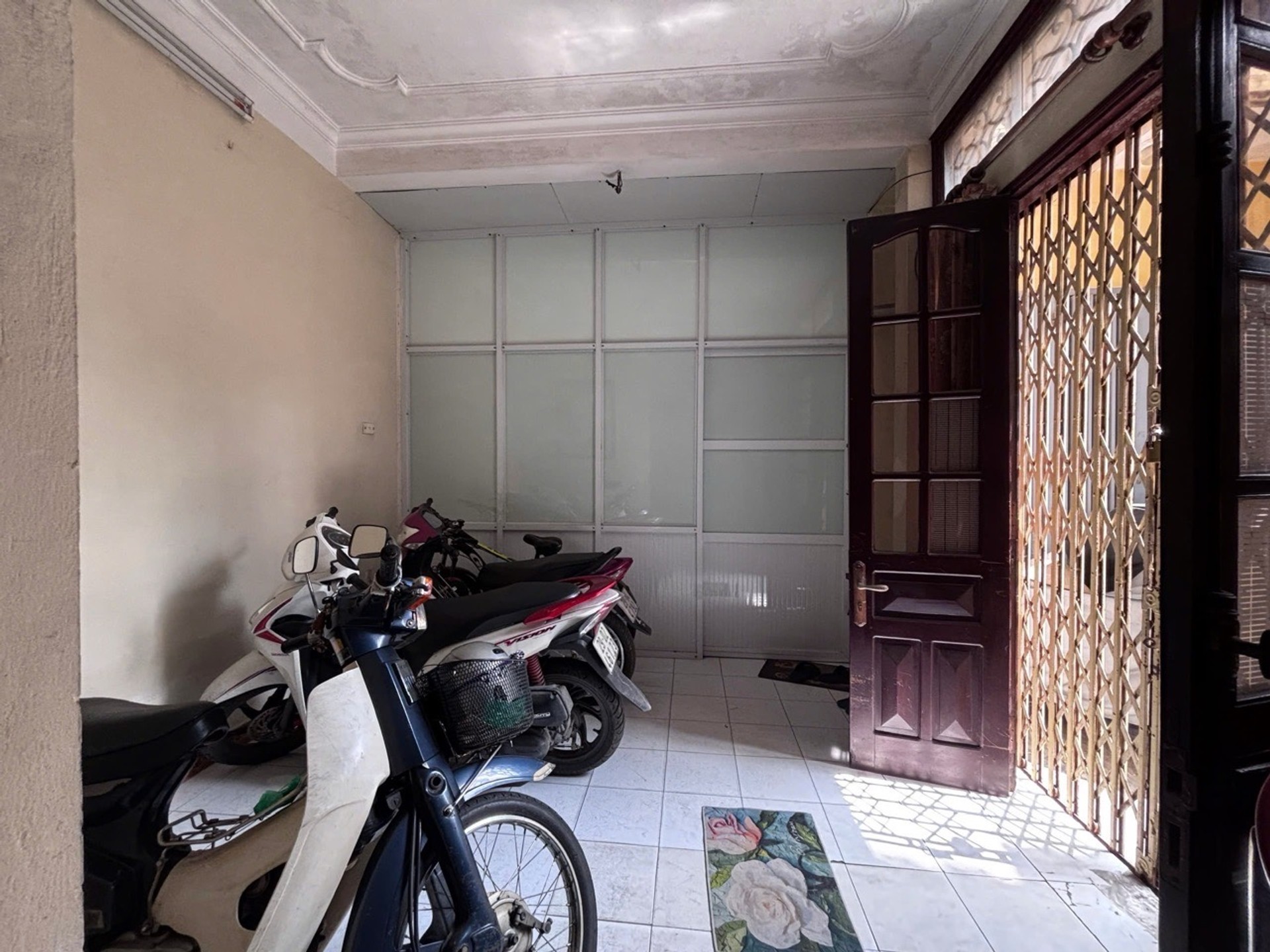 Bán nhà Lê Duẩn - diện tích 32m2 5 tầng - Nhà nhỏ dòng tiền, sát phố - giá 5 tỷ