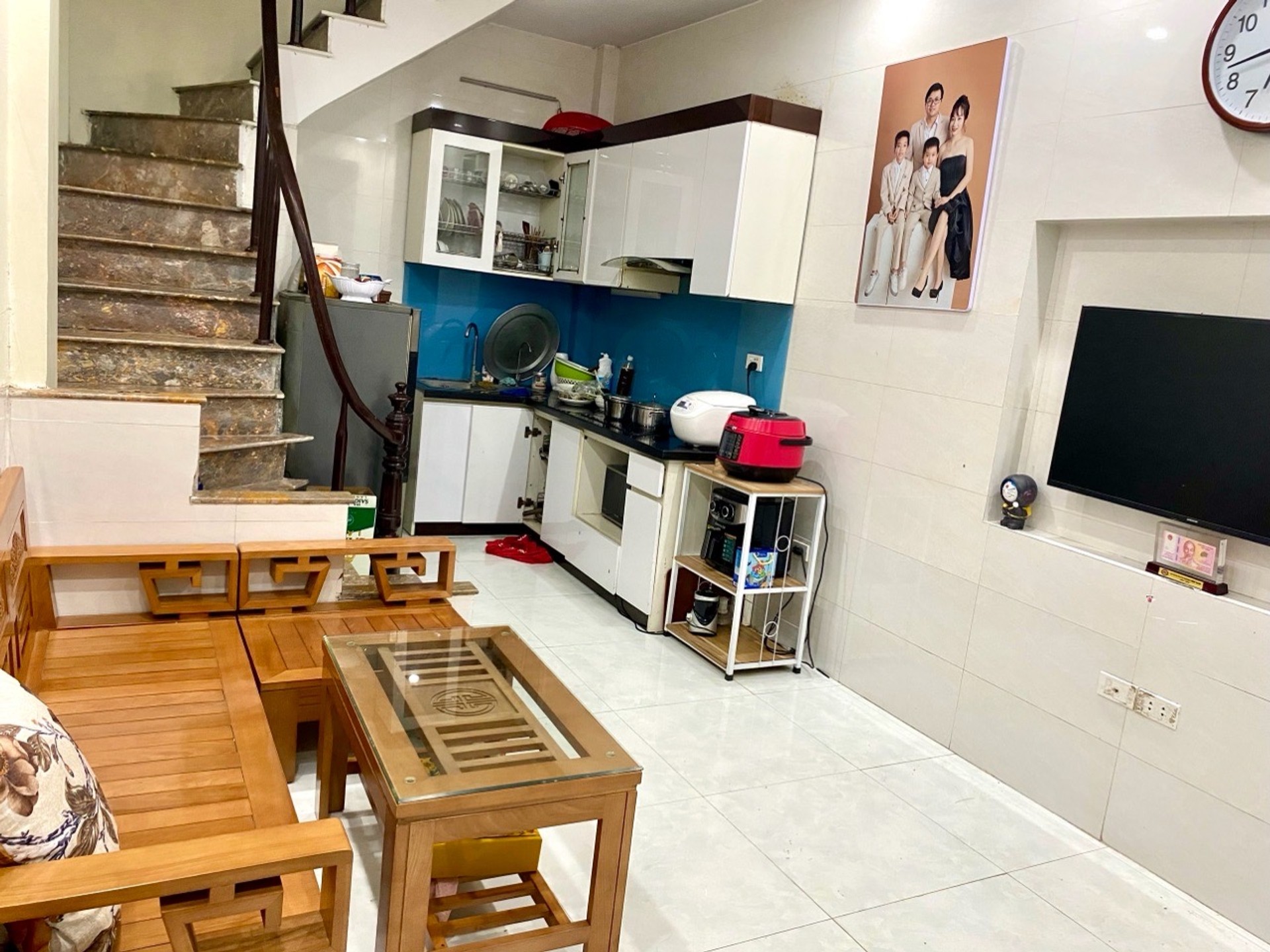 Bán nhà Lĩnh Nam - diện tích 20m2 4 tầng - Ngõ thông, tiện ích nhiều - giá 5,9 tỷ