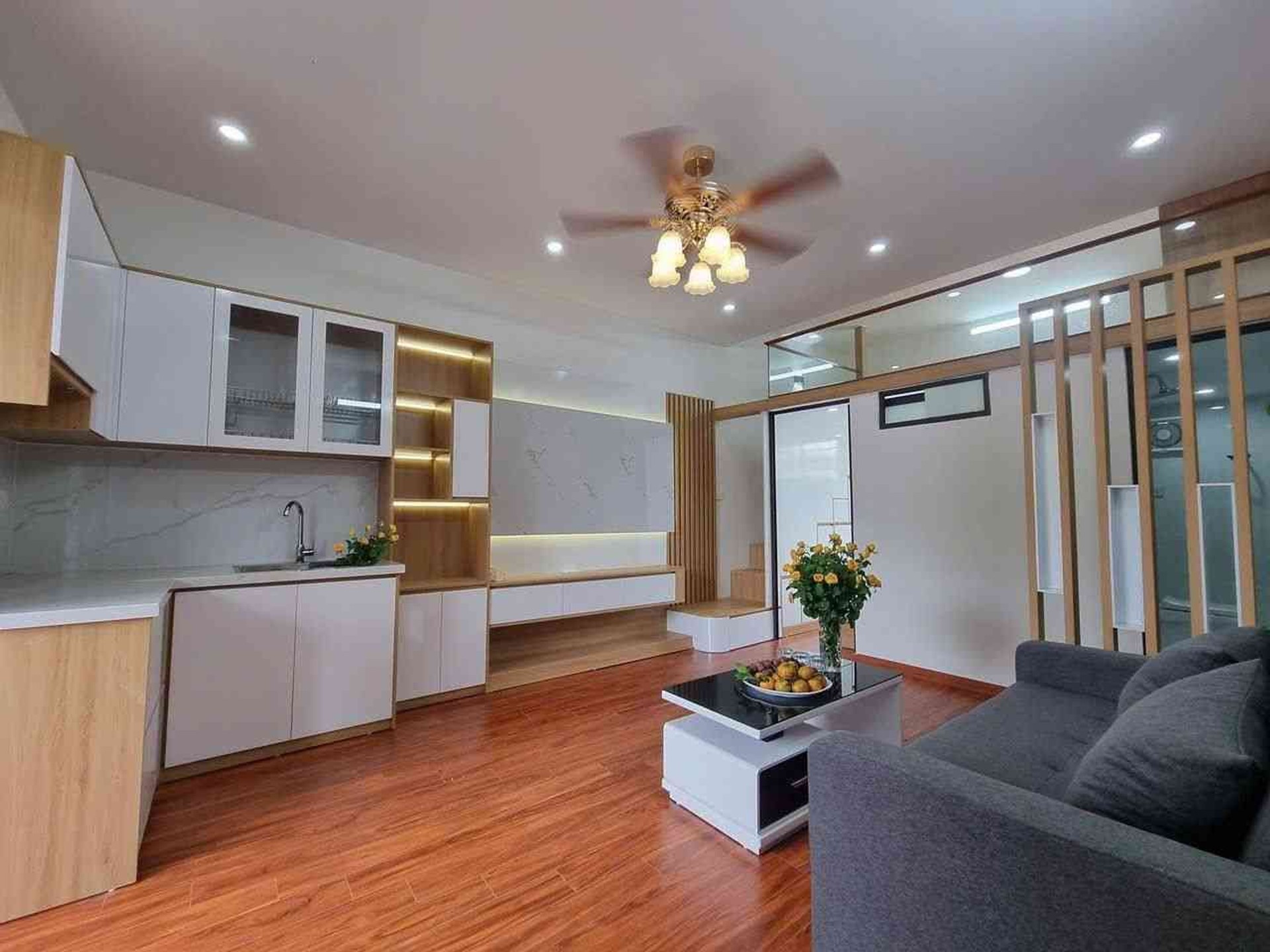 Bán nhà Lê Gia Định - diện tích 35m2 3 tầng - Căn hộ 2N1VS full nội thất - giá 3,65 tỷ