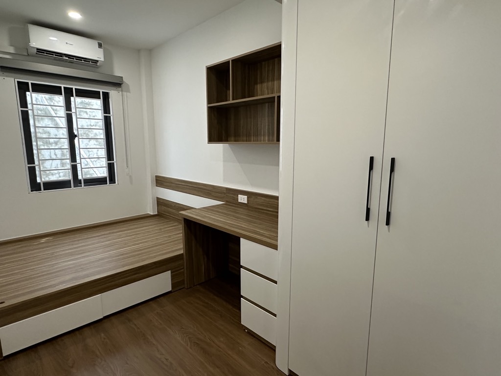 Bán nhà Tam Trinh - diện tích 42m2 4 tầng - thang máy - giá 11,2 tỷ
