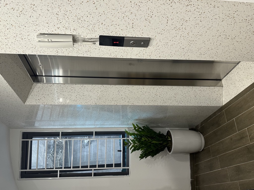 Bán nhà Tam Trinh - diện tích 42m2 4 tầng - thang máy - giá 11,2 tỷ
