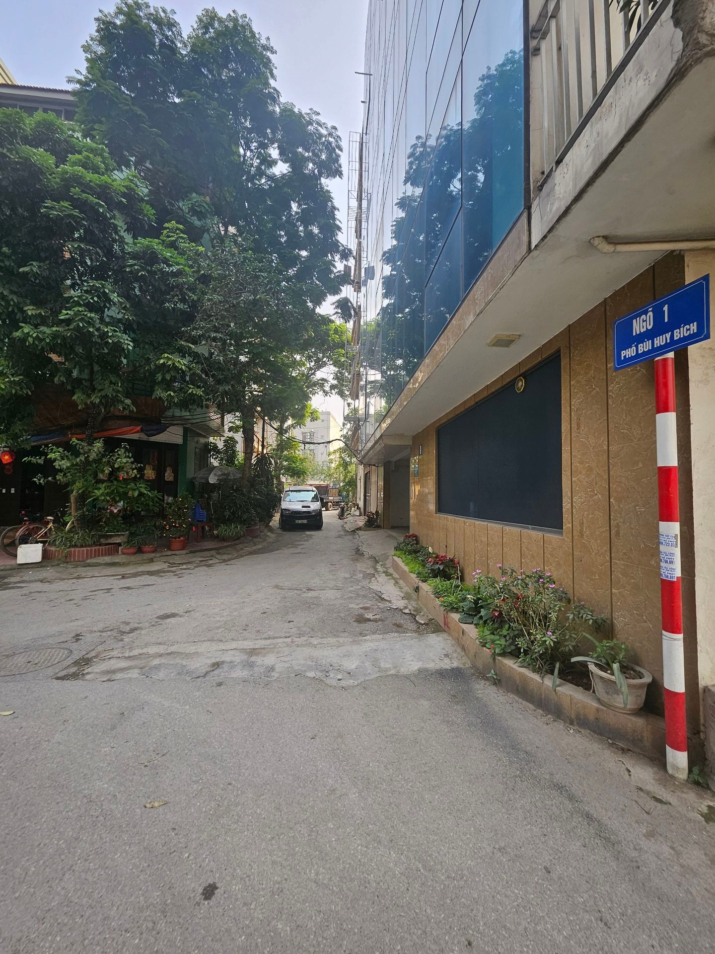 Bán nhà Bùi Huy Bích - diện tích 400m2 0 tầng - Cực hiếm - giá 100 tỷ