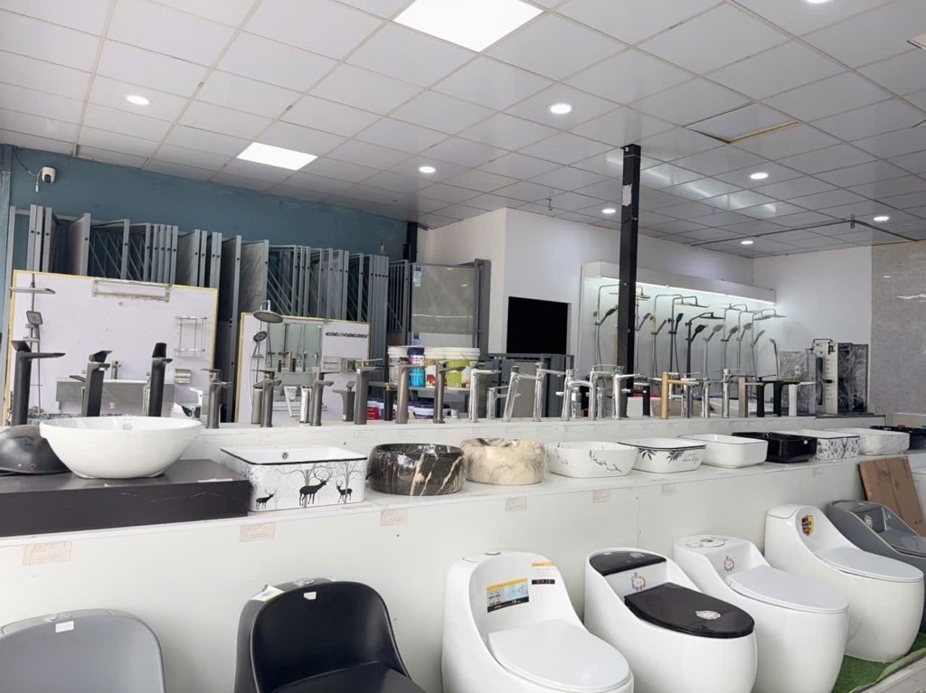 Bán nhà Lê Trọng Tấn - diện tích 171m2 1 tầng - Mặt phố kinh doanh sầm uất - giá 64,5 tỷ