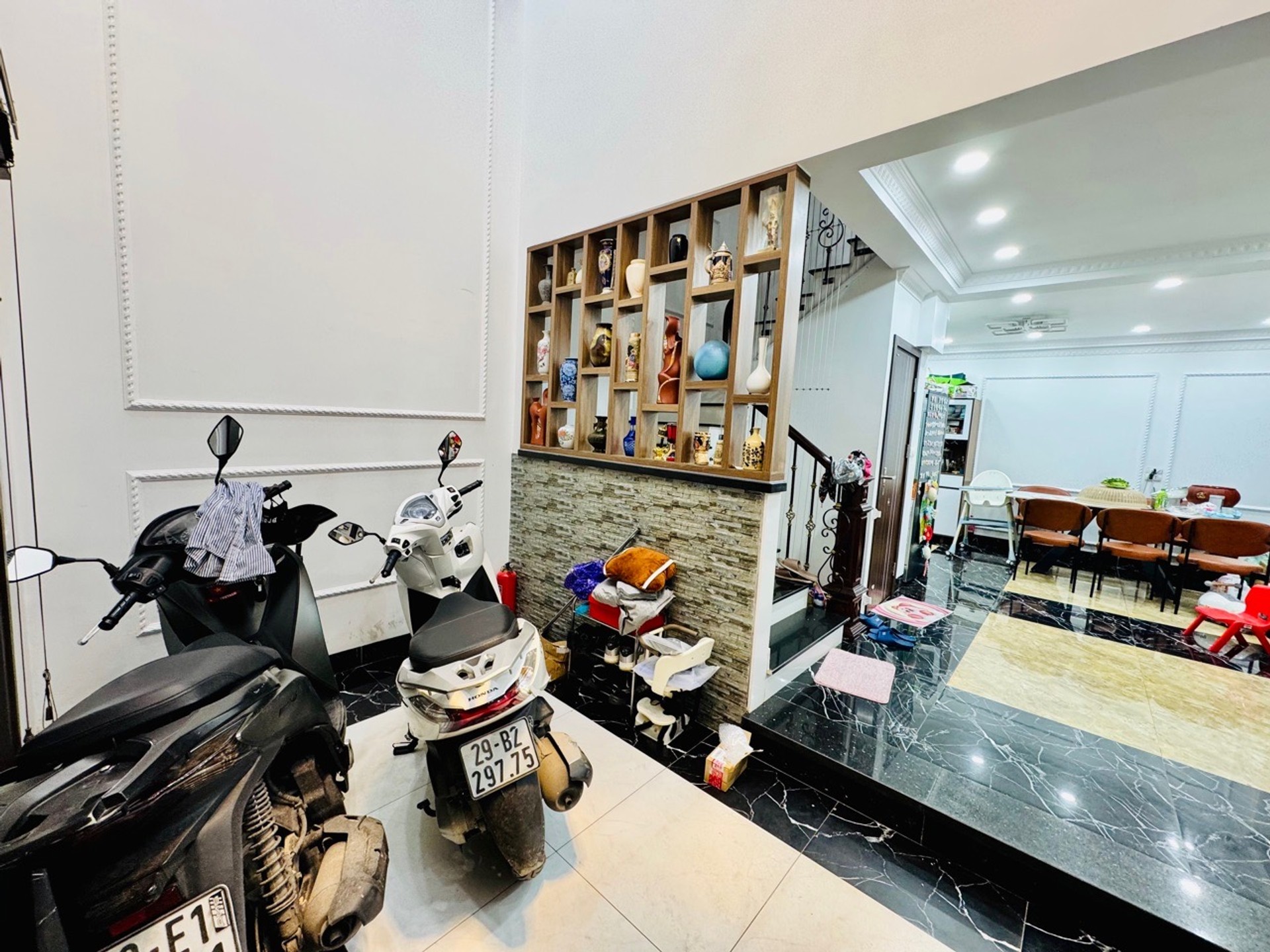 Bán nhà Tây Sơn - diện tích 48m2 6 tầng - Ô tô VF3 đỗ gần cửa - giá 11,6 tỷ
