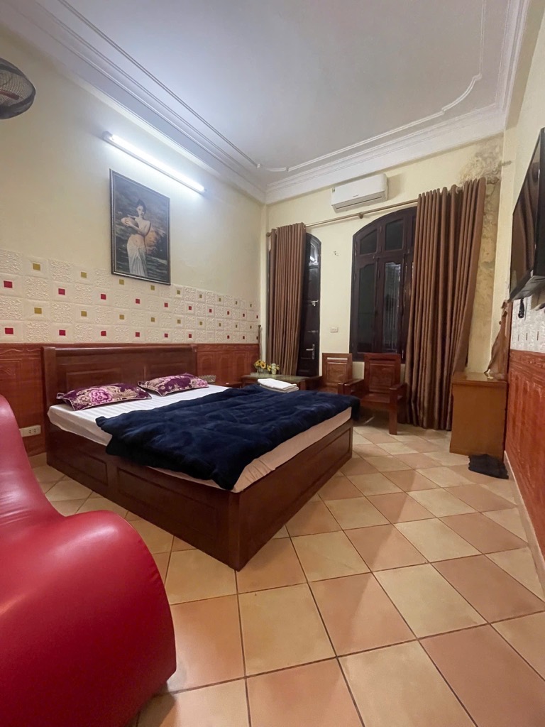 Bán nhà Láng Hạ - diện tích 118m2 4 tầng - 2 Mặt Ngõ - Ô Tô Tránh - giá 34 tỷ