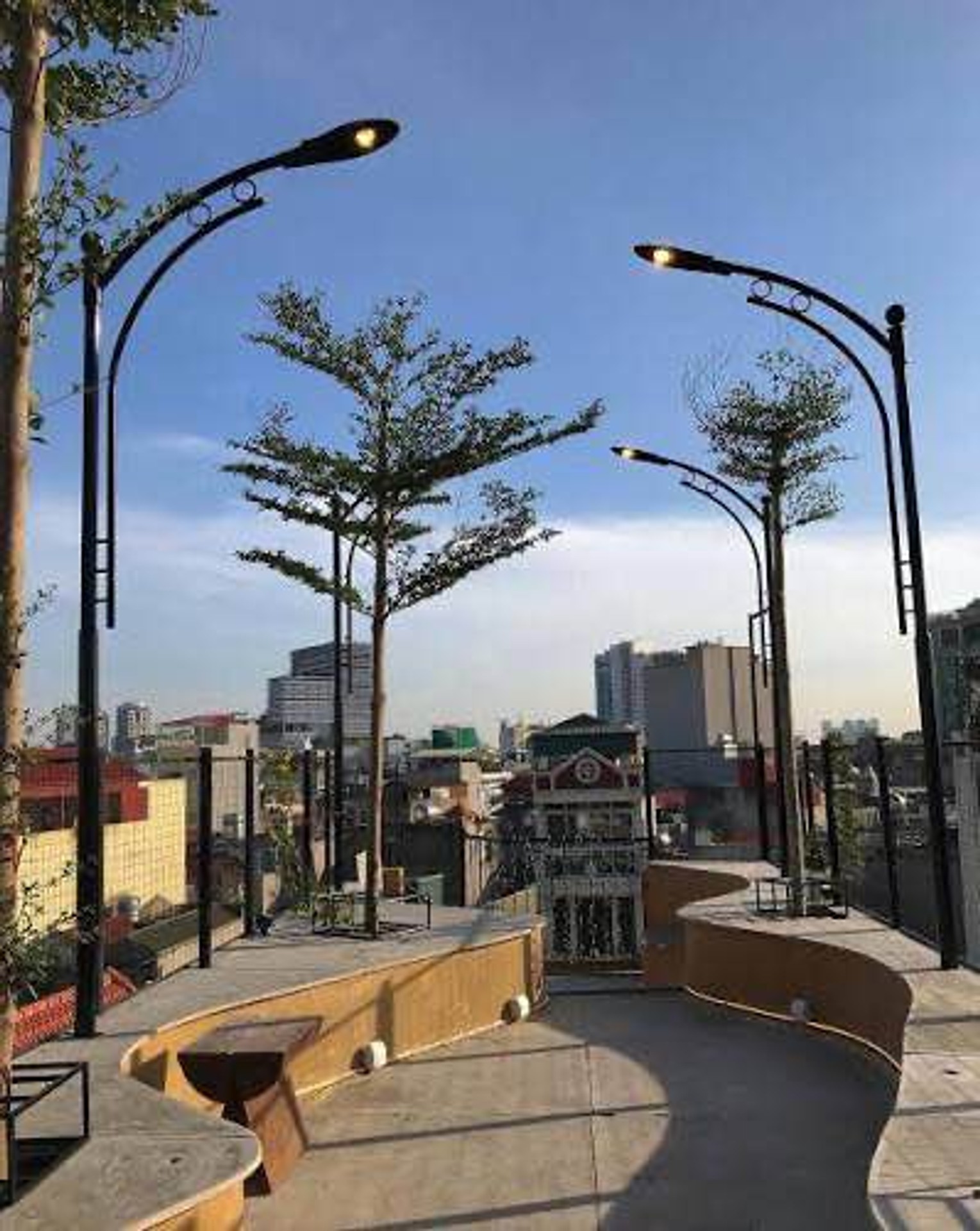 Bán nhà Khâm Thiên - diện tích 105m2 7 tầng - Lô góc 2 mặt thoáng - giá 55 tỷ