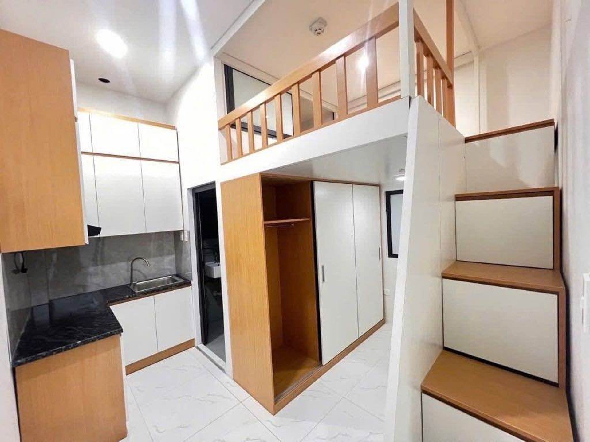 Bán nhà Lê Thanh Nghị - diện tích 38m2 5 tầng - Siêu hiếm, cho thuê 36 triệu - giá 9,95 tỷ