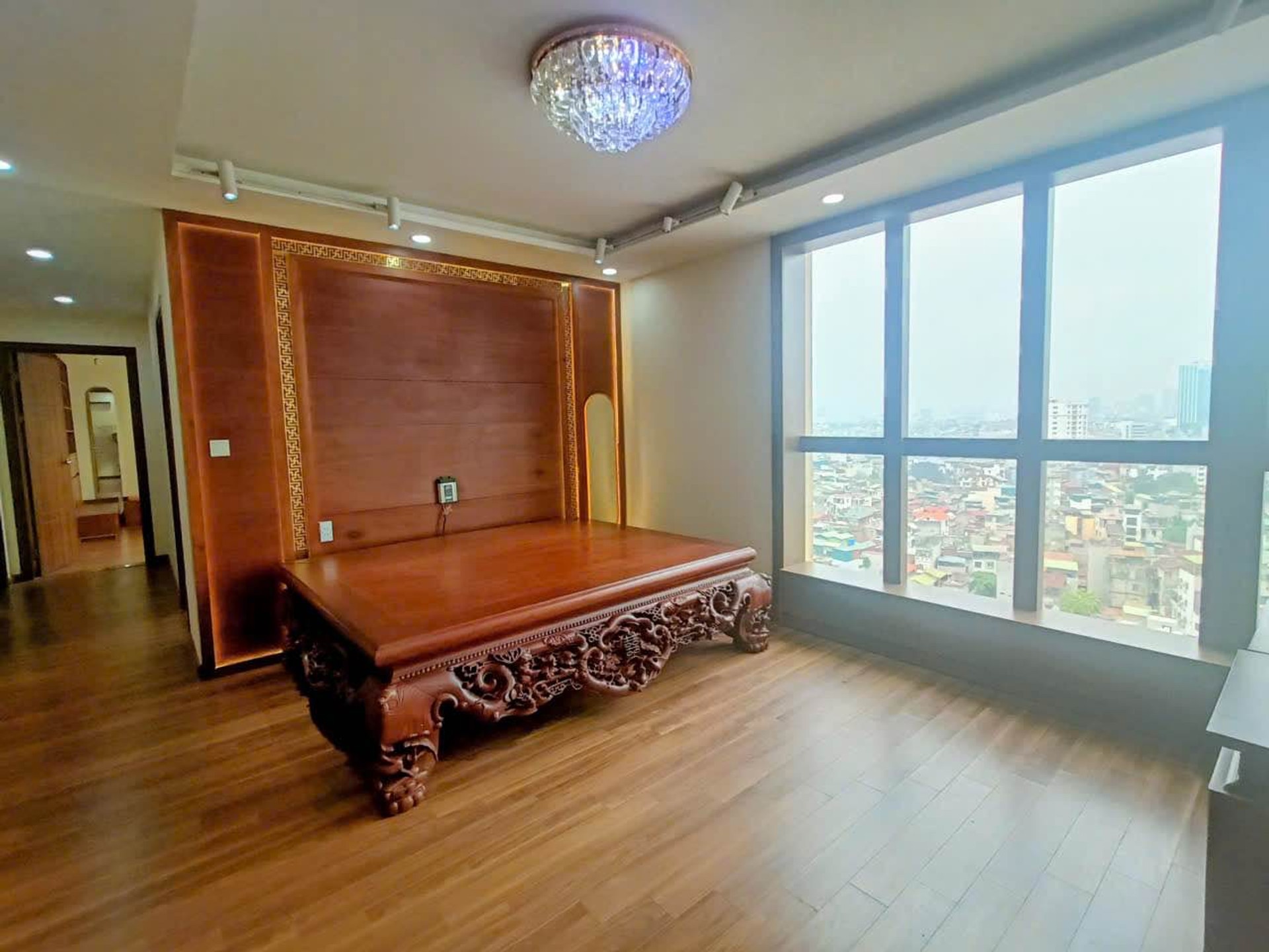 Bán nhà Nguyễn Đức Cảnh - diện tích 98m2 1 tầng - Lô góc thoáng sáng - giá 8,8 tỷ