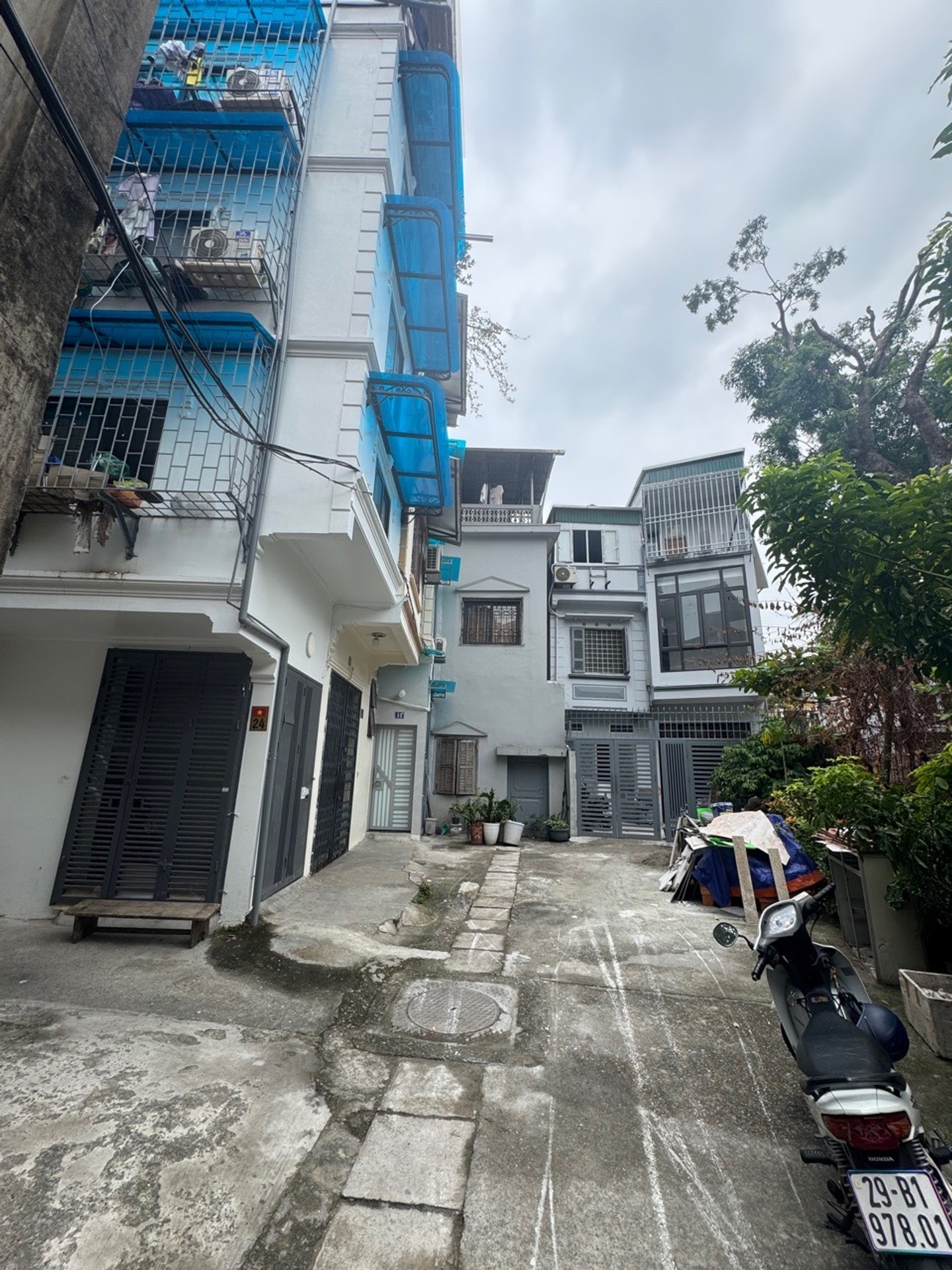 Bán nhà Hai Bà Trưng - diện tích 23m2 5 tầng - Lô góc hai mặt tiền - giá 4,3 tỷ