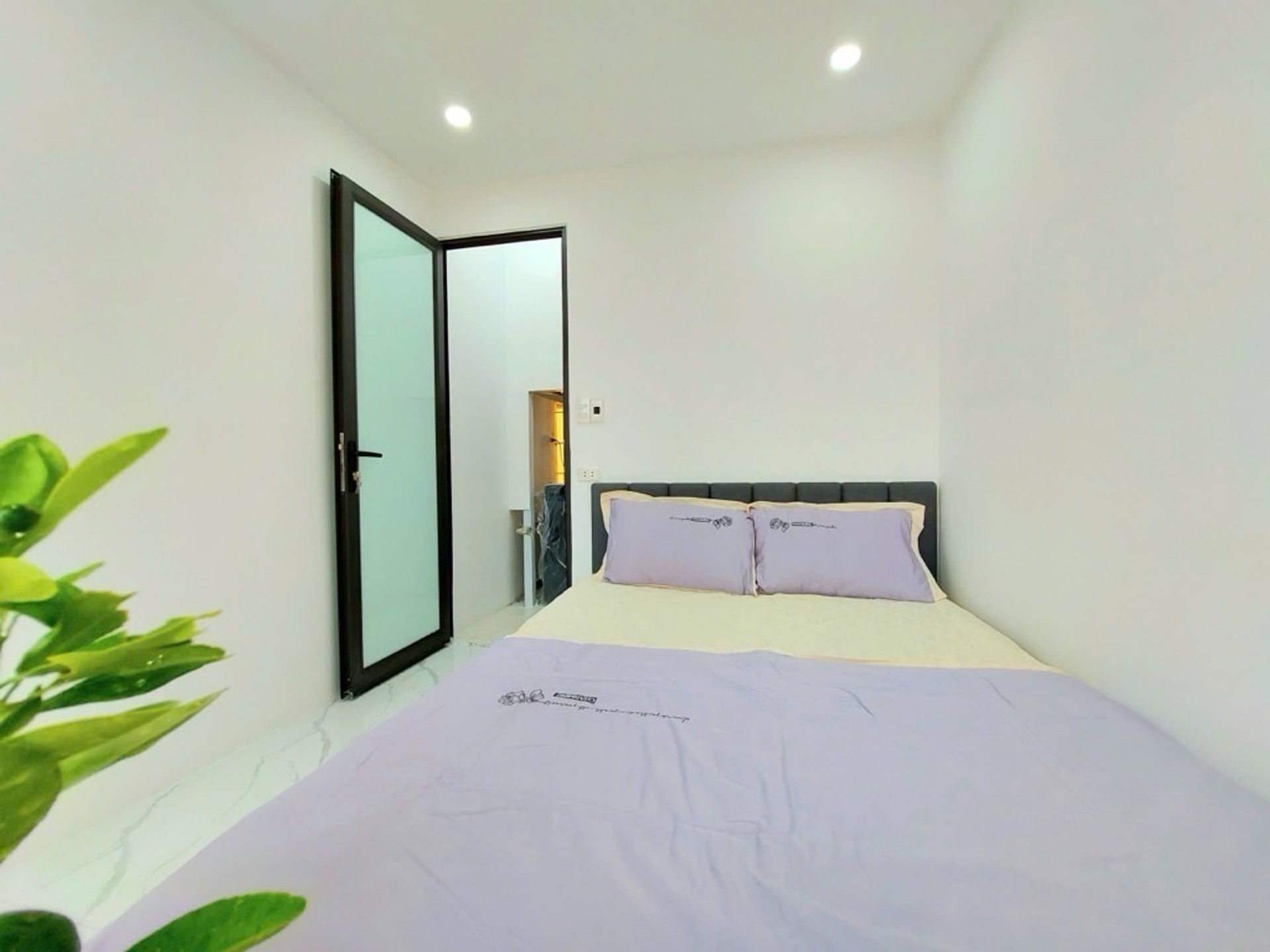 Bán nhà Hai Bà Trưng - diện tích 23m2 5 tầng - Lô góc hai mặt tiền - giá 4,3 tỷ