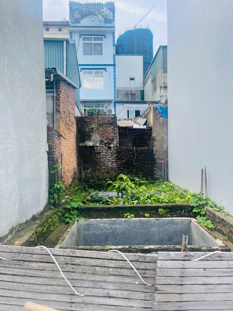 Bán nhà Định Công - diện tích 113m2 1 tầng - Mặt đường 2.5, thích hợp xây toà VP, khách sạn - giá 30 tỷ