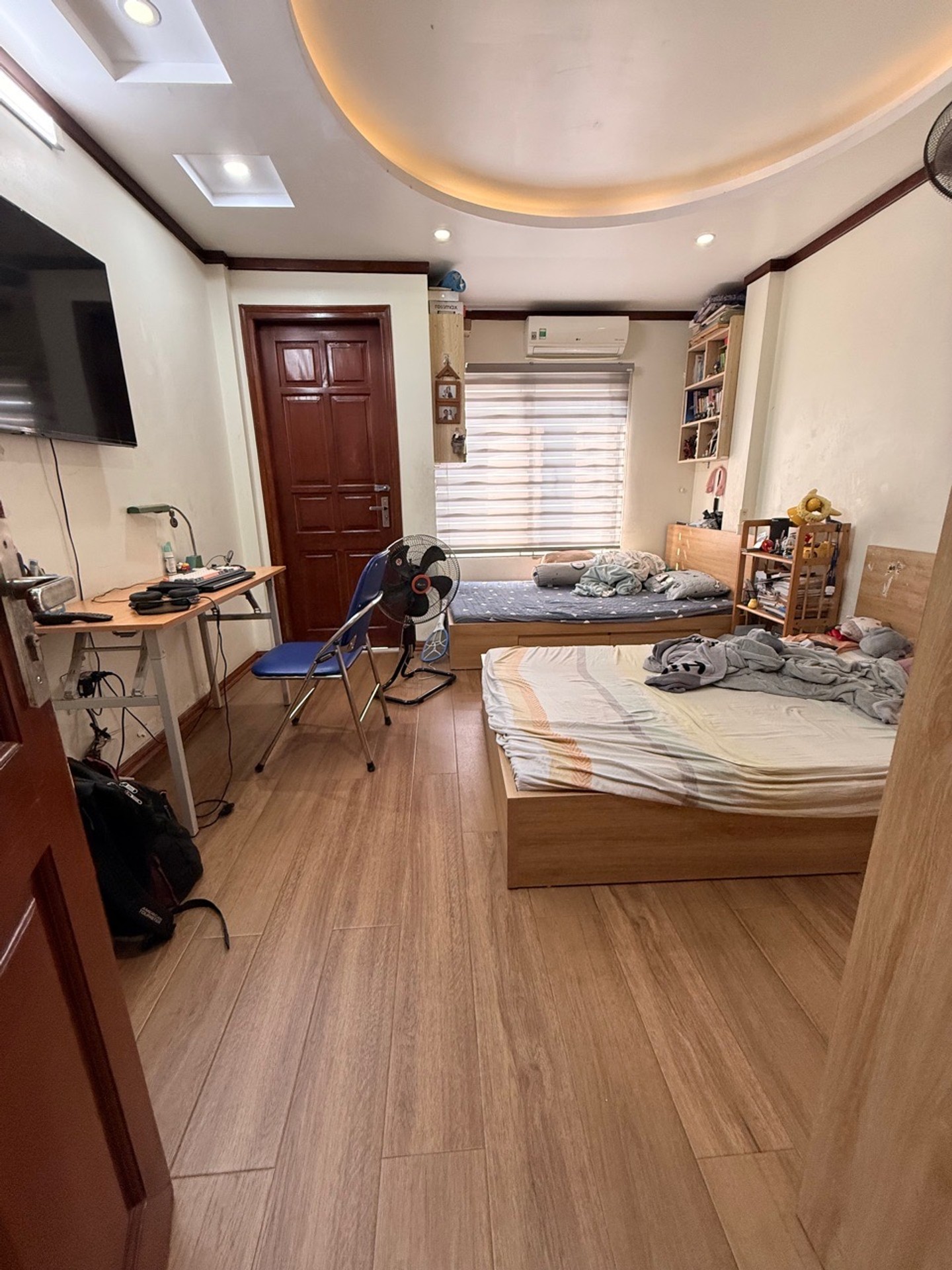 Bán nhà Trương Định - diện tích 31m2 5 tầng - Ô tô đỗ cổng - giá 8,5 tỷ