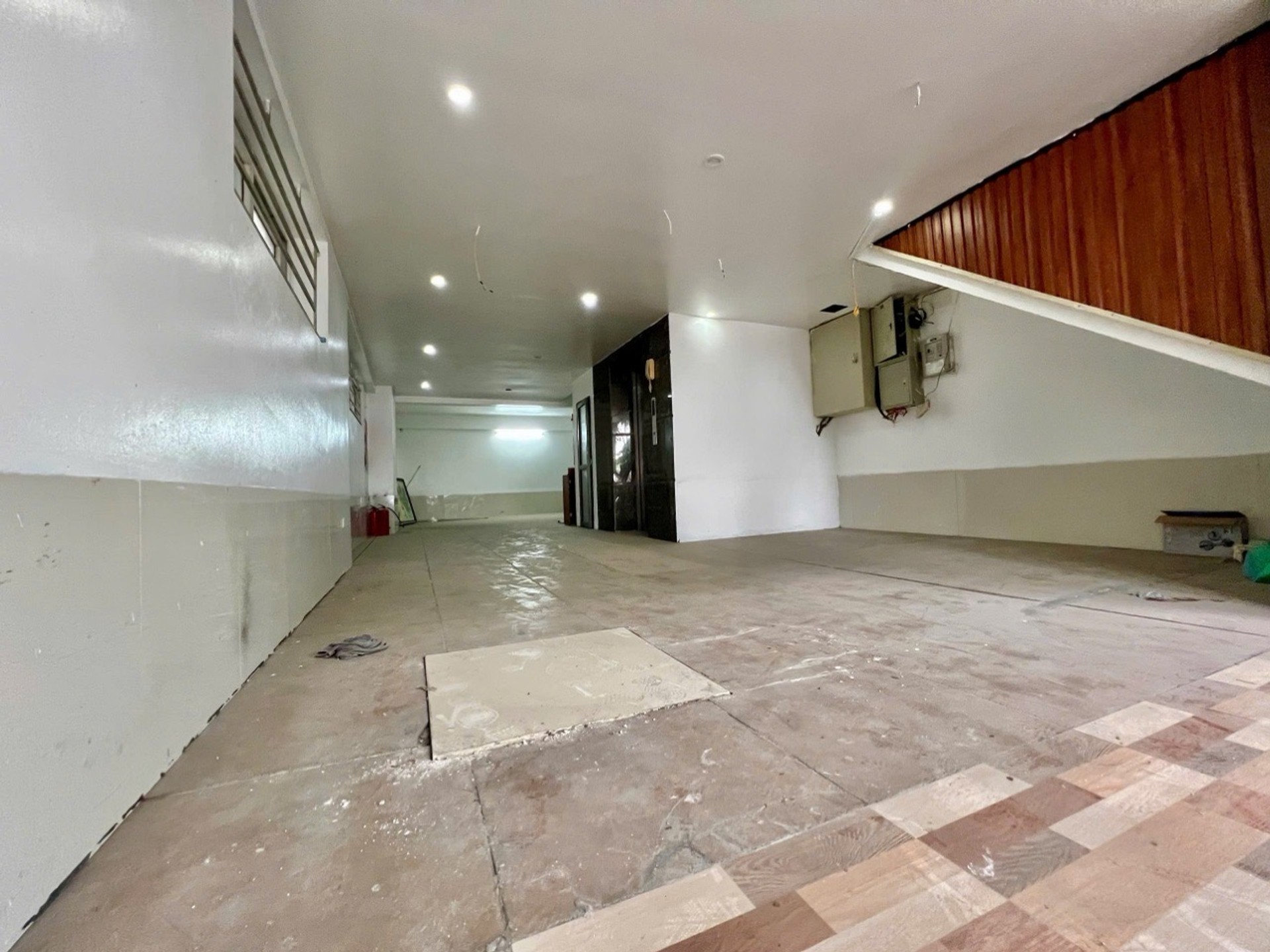 Bán nhà Hoàng Mai - diện tích 106m2 9 tầng - Mặt phố lô góc - giá 56 tỷ