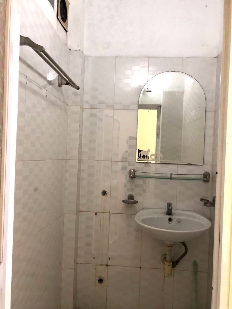 Bán nhà Hồng Mai - diện tích 23m2 4 tầng - Ô tô đỗ cách nhà 40m - giá 8,4 tỷ