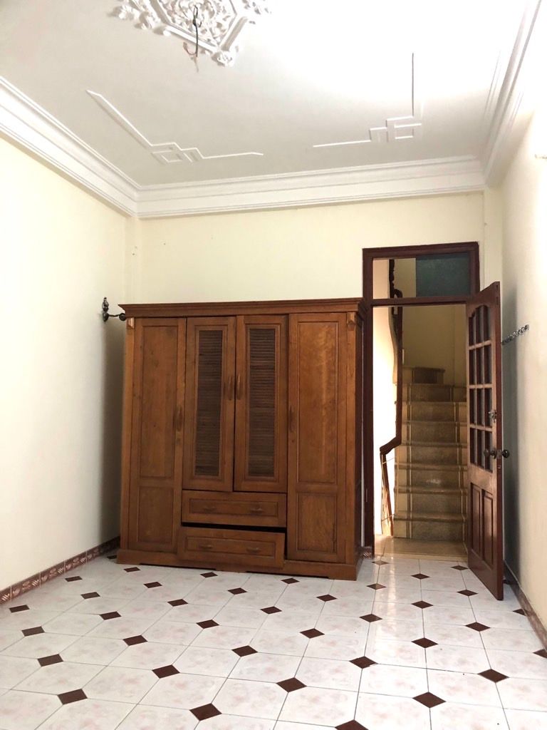 Bán nhà Hồng Mai - diện tích 23m2 4 tầng - Ô tô đỗ cách nhà 40m - giá 8,4 tỷ