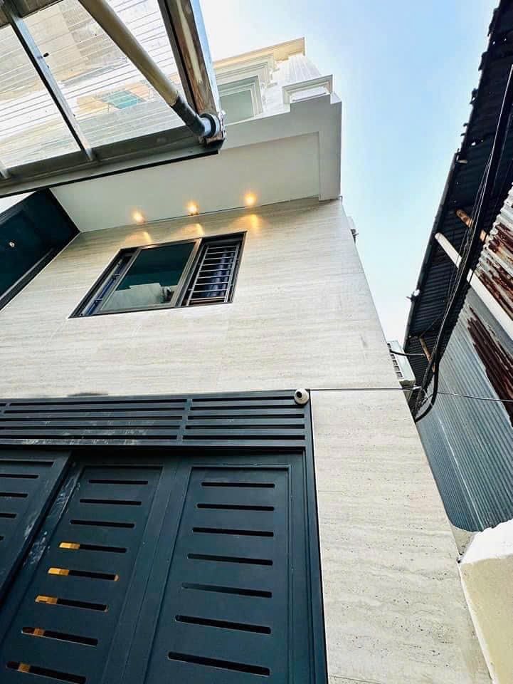 Bán nhà Mạc Thị Bưởi - diện tích 107.1m2 7 tầng - Bốn mặt thoáng - giá 38,6 tỷ