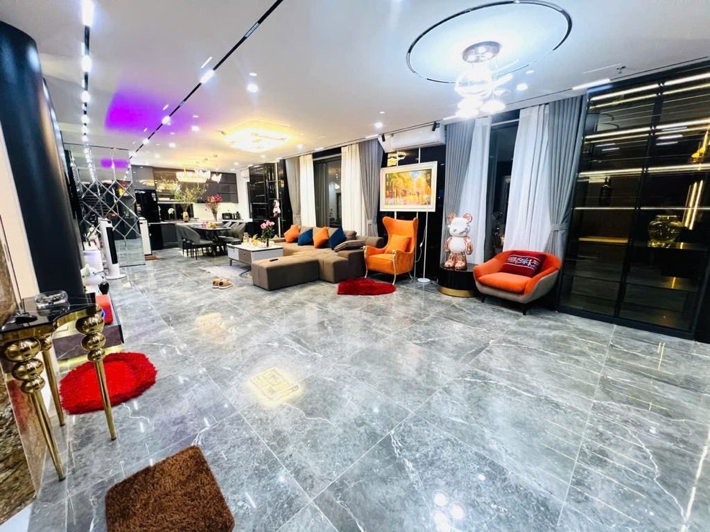 Bán nhà Mạc Thị Bưởi - diện tích 107.1m2 7 tầng - Bốn mặt thoáng - giá 38,6 tỷ