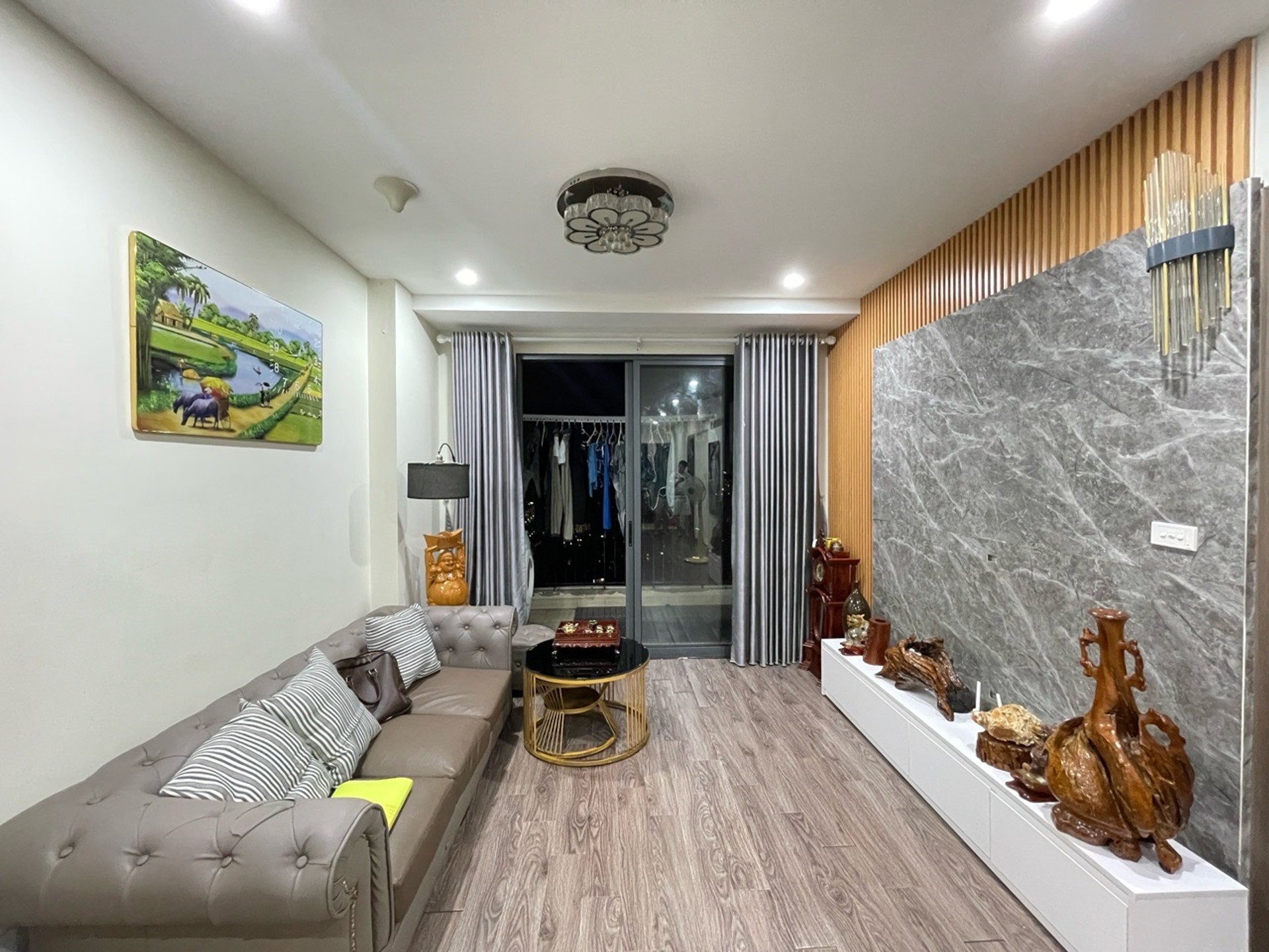 Bán nhà Hoàng Mai - diện tích 66m2 28 tầng - Căn hộ giá tốt nhất khu vực - giá 6 tỷ