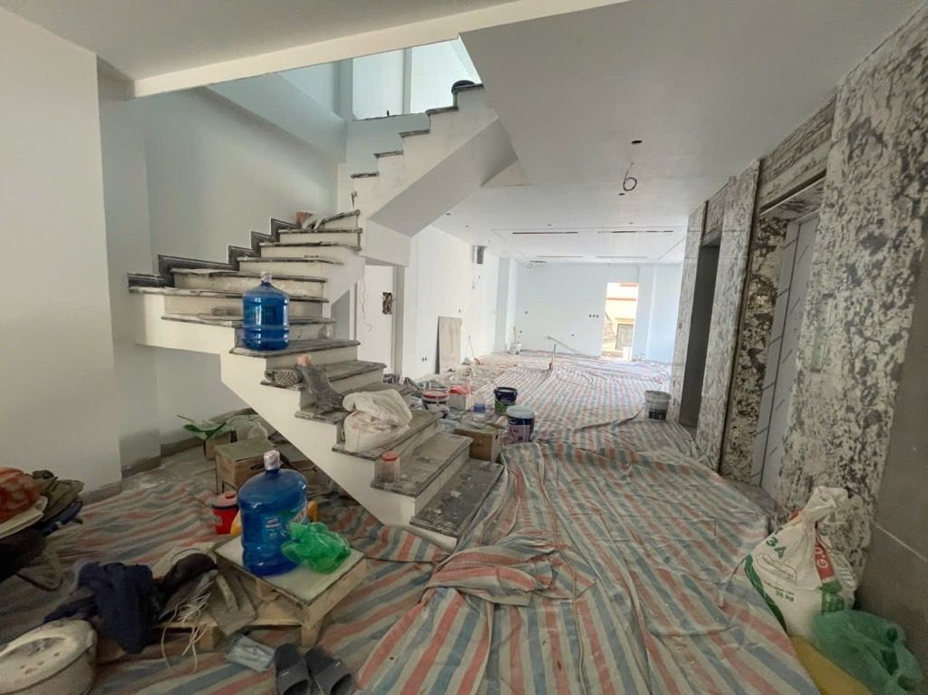 Bán nhà Nguyễn Khoái - diện tích 170m2 5 tầng - Ô tô kinh doanh - giá 43 tỷ