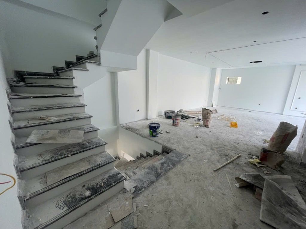 Bán nhà Nguyễn Khoái - diện tích 170m2 5 tầng - Ô tô kinh doanh - giá 43 tỷ